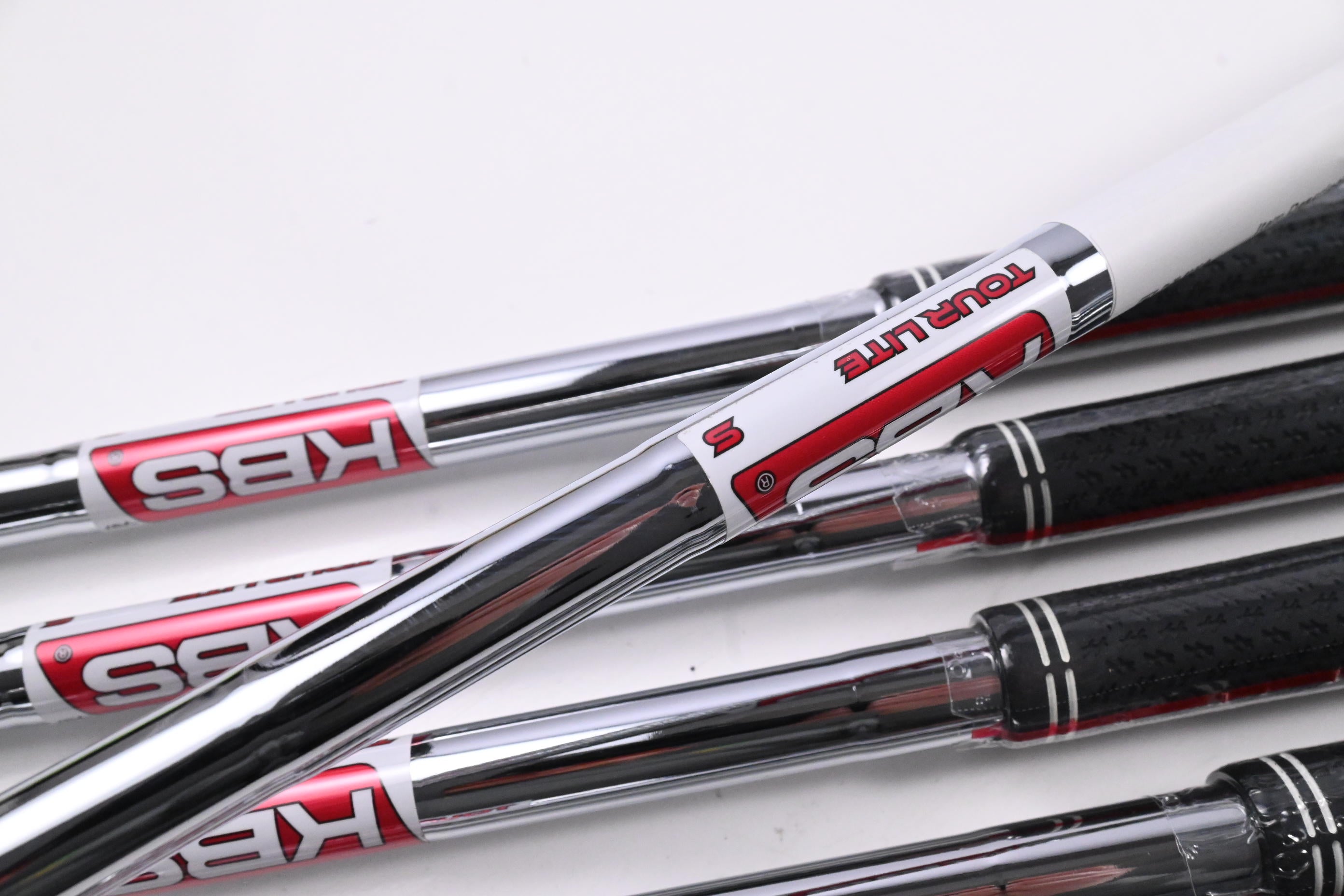 Cobra DS-Adapt Irons / 5-PW+GW / Stiff Flex KBS Tour Lite Shafts