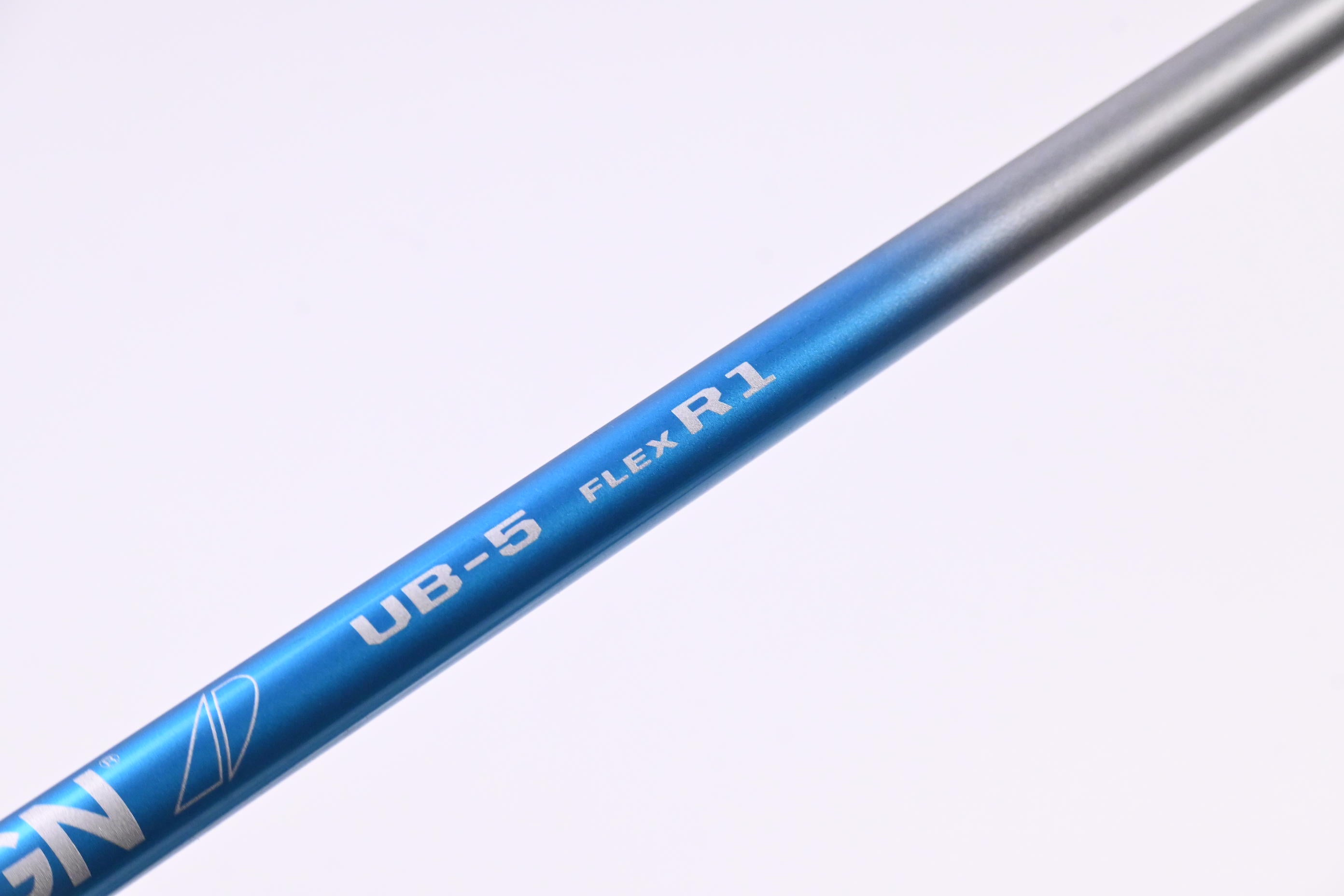 Graphite Design Tour AD UB-5 Driver Shaft / Regular Flex / Titleist