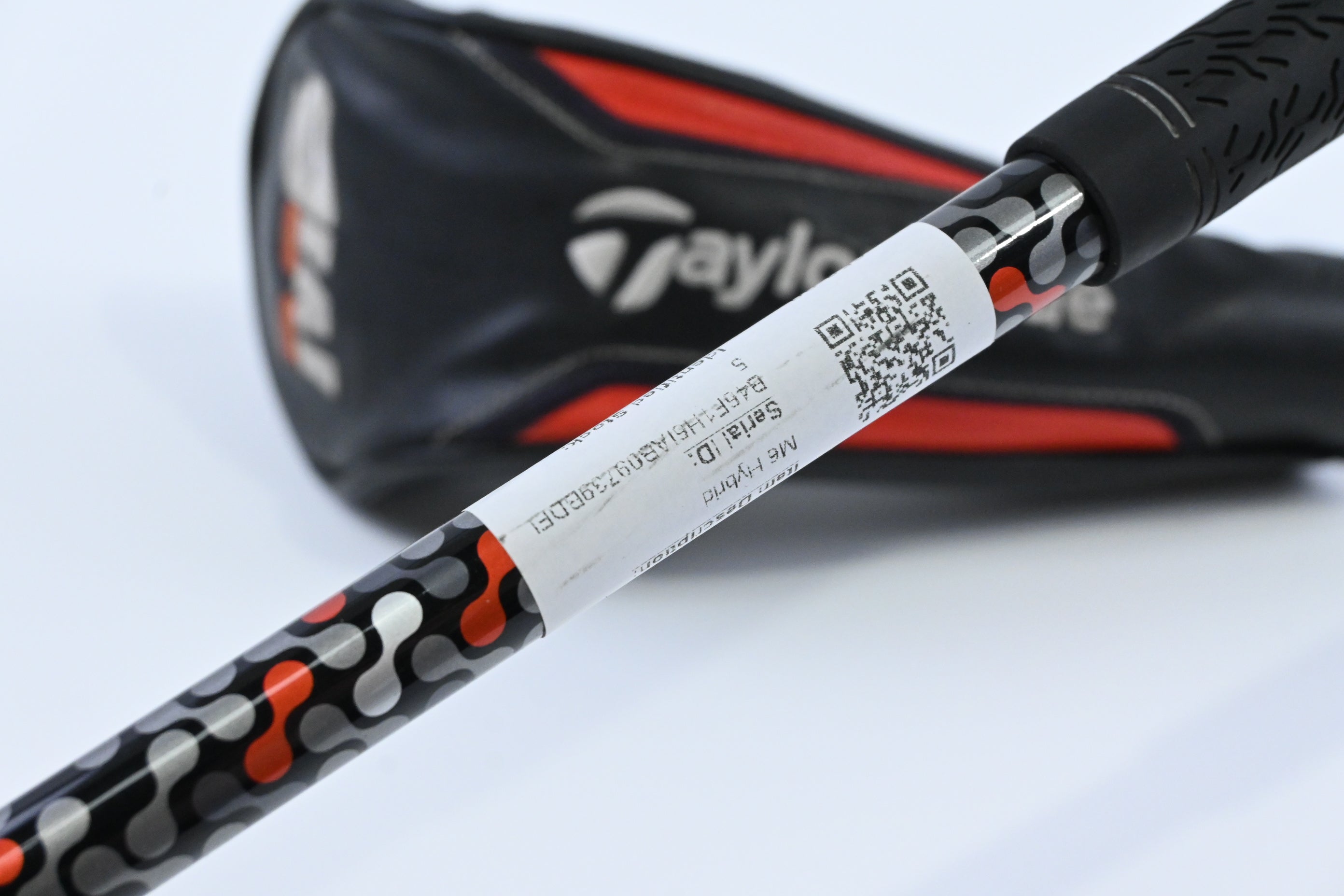 Taylormade M6 #4 Hybrid / 22 Degree / Stiff Flex Fujikura Atmos Orange 7 Shaft