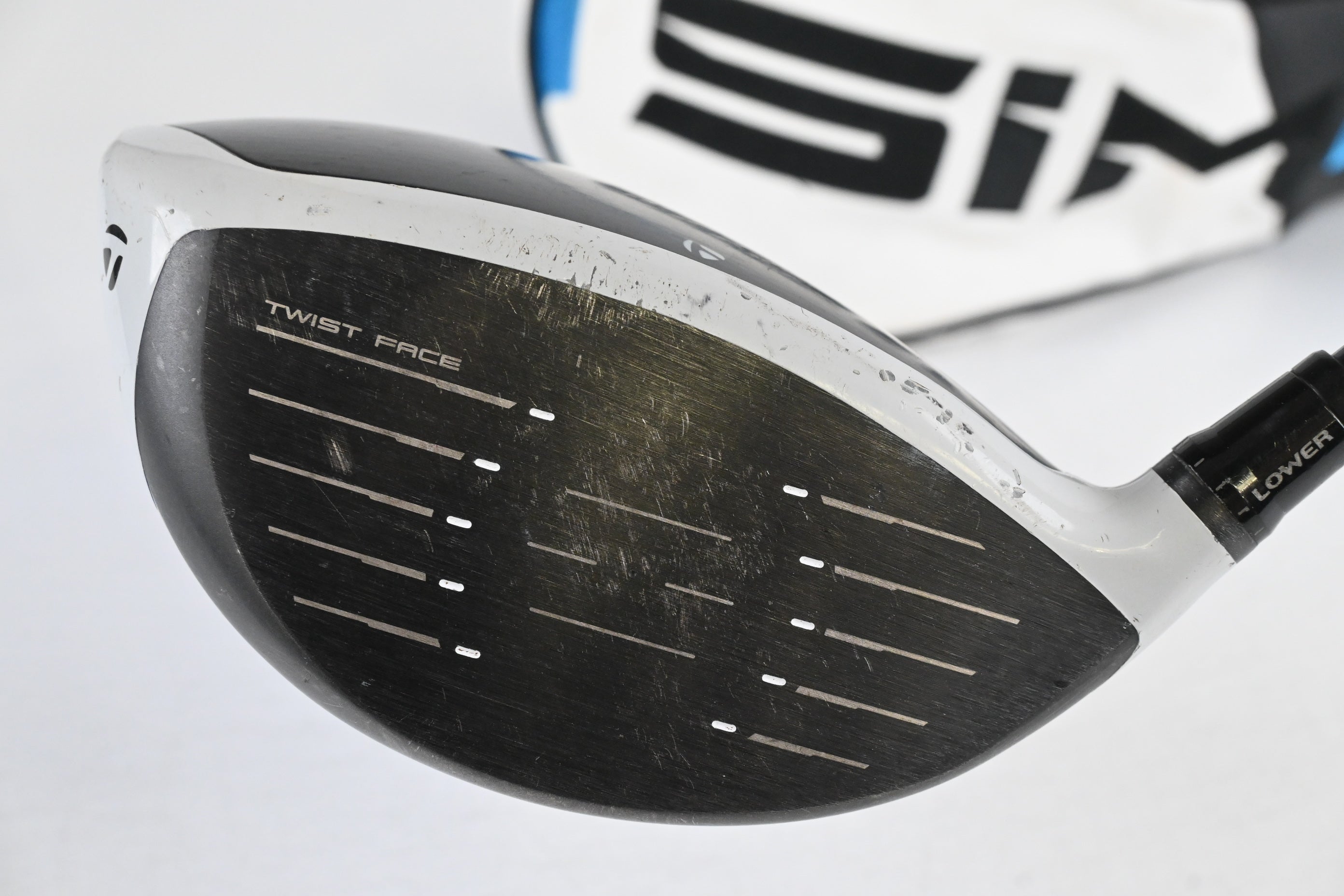 Taylormade SIM2 Max Driver / 10.5 Degree / Regular Flex Ventus Blue 5 Shaft