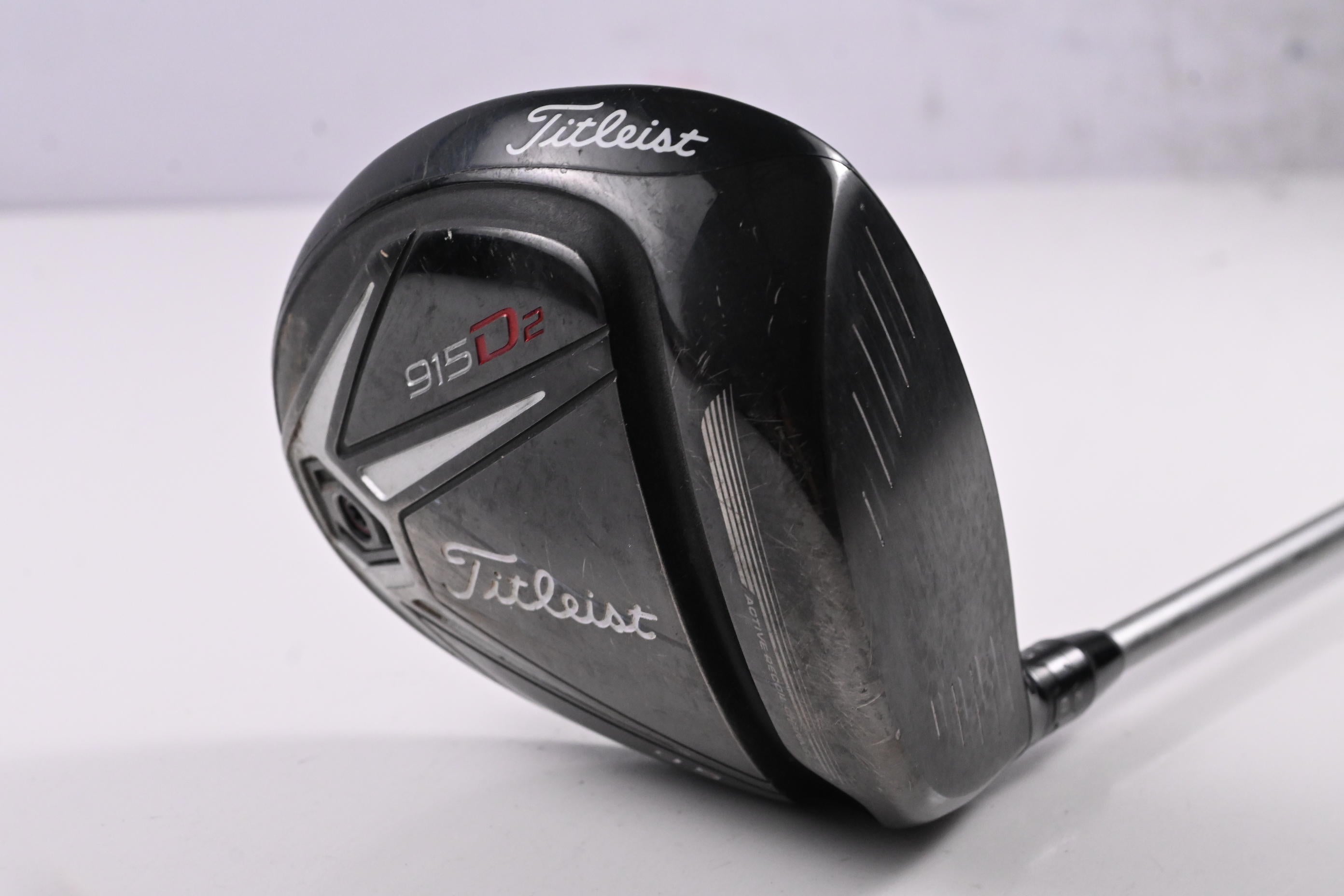 Titleist 915 D2 Driver / 9.5 Degree / Stiff Flex Diamana S+ Blue 60 Shaft