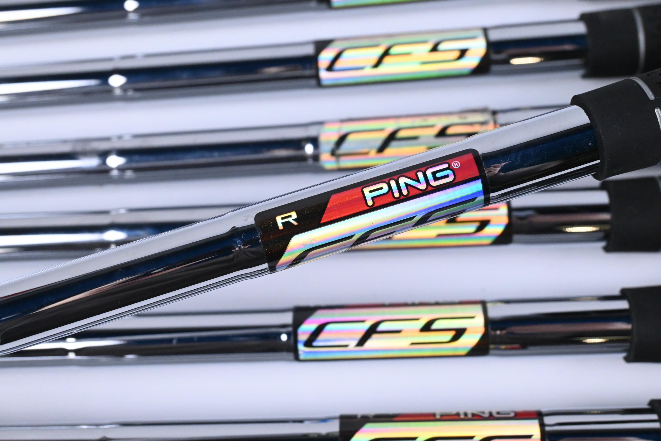 Ping G25 Irons / 4-PW+SW / Black Dot / Regular Flex Ping CFS Steel Shafts