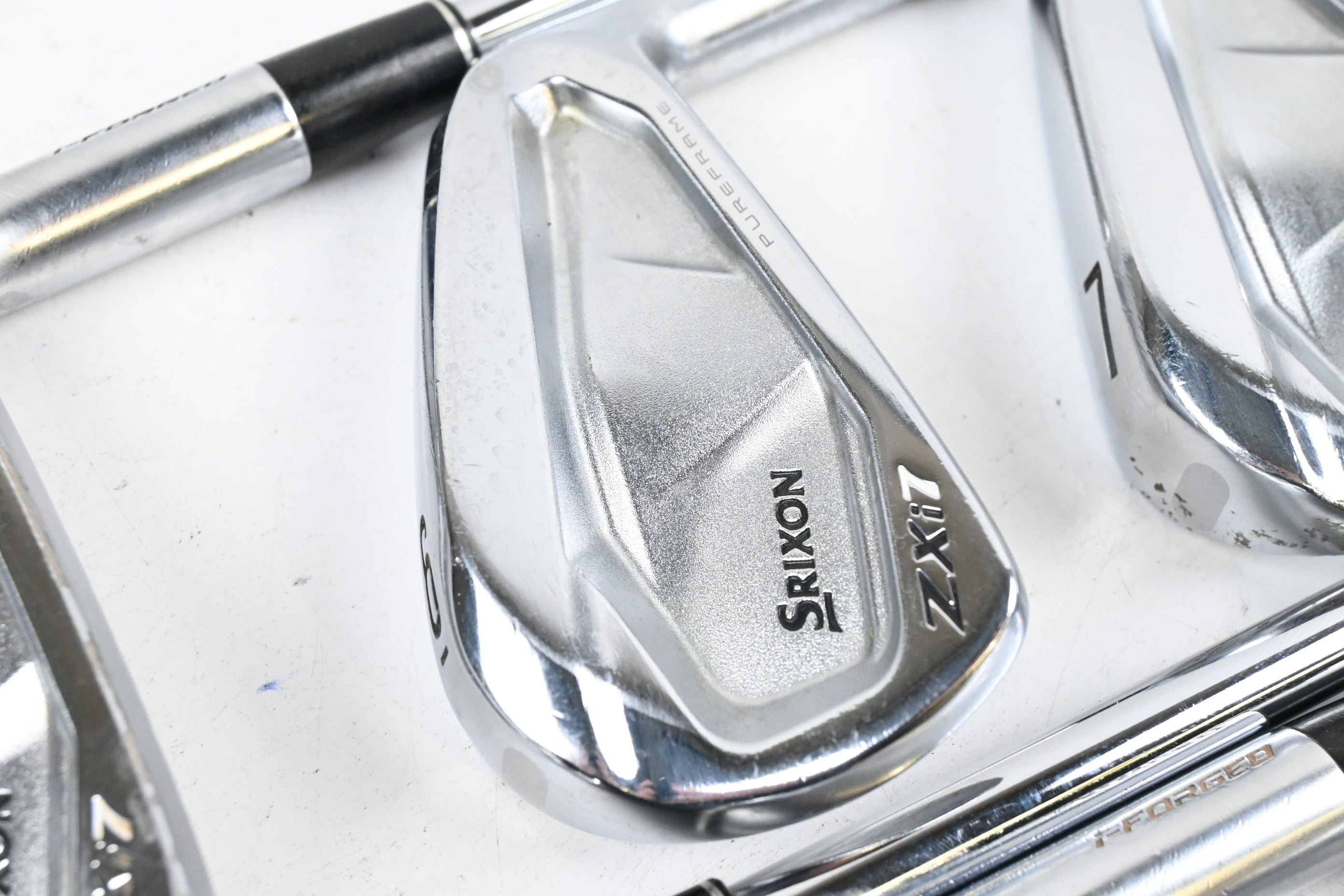 Srixon ZXi7 Irons / 5-PW / Stiff Flex Dynamic Gold 115 S300 Shafts