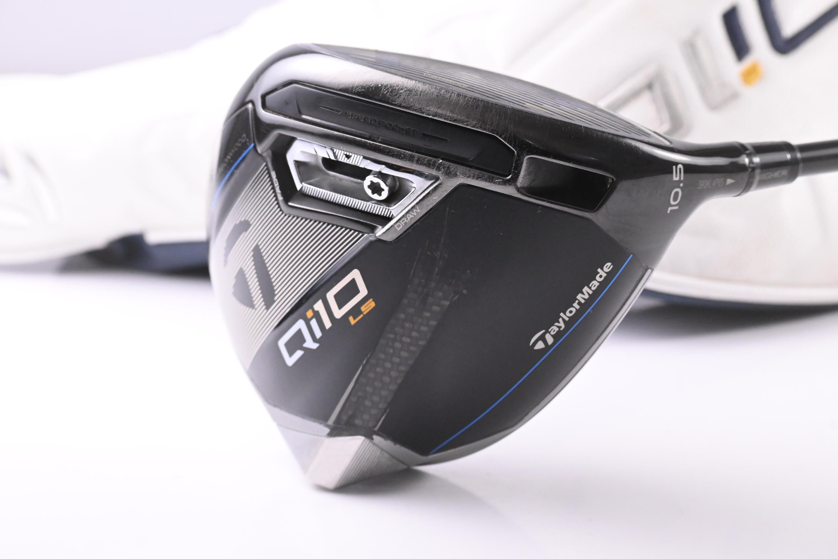 Taylormade Qi10 LS Driver / 10.5 Degree / X-Flex Kai'li White 70 Shaft
