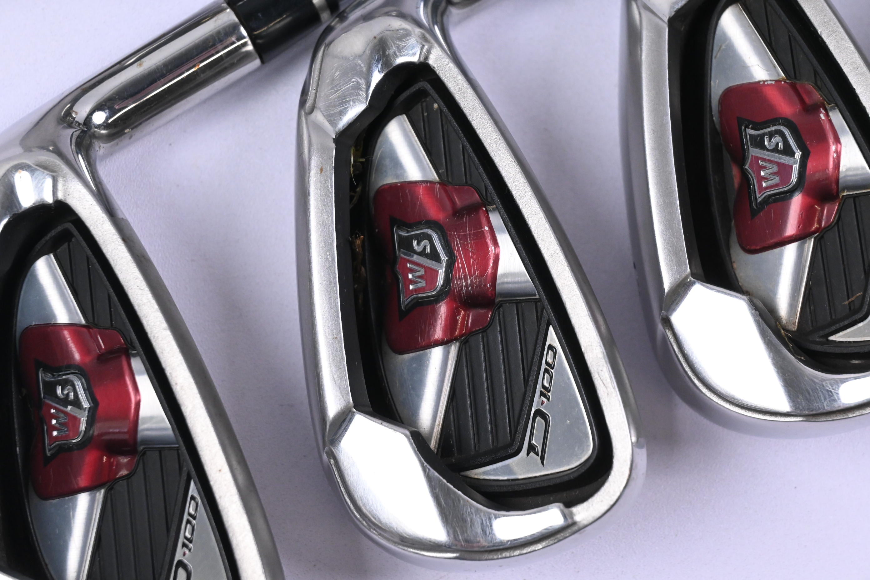 Wilson D100 Irons / 5-PW+SW / Uniflex SL 85 Super Light Shafts