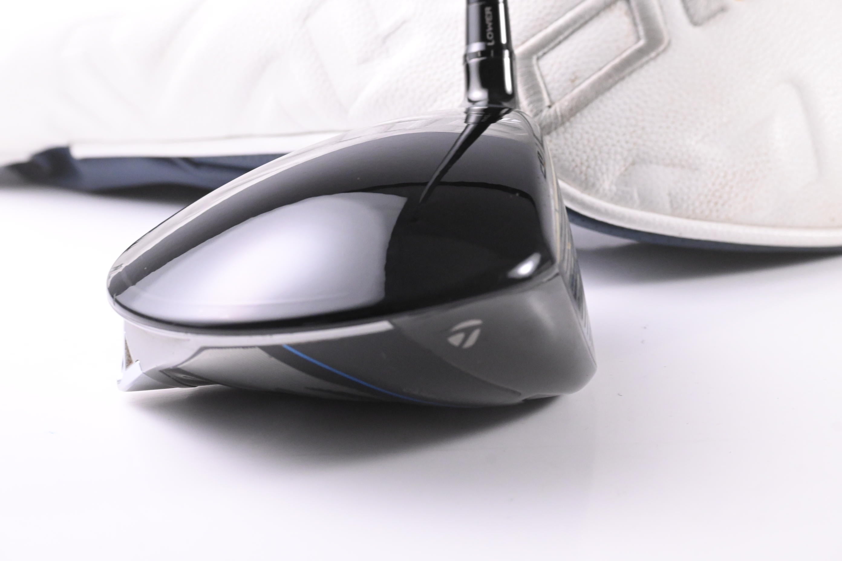 Taylormade Qi10 LS Driver / 10.5 Degree / X-Flex Kai'li White 70 Shaft