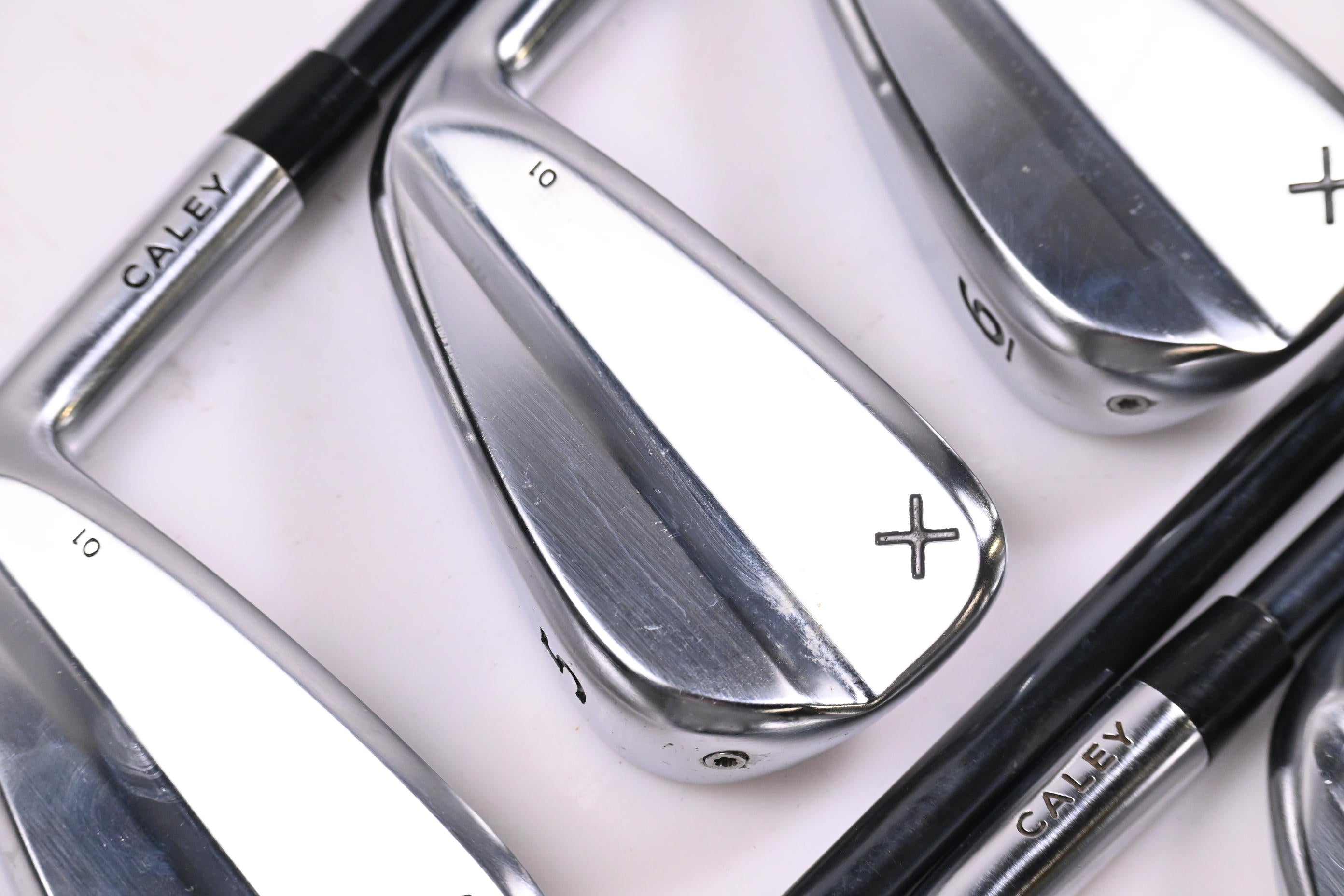 Caley 01 Irons / 4-PW / Regular Flex UST Recoil Dart 65 Shafts