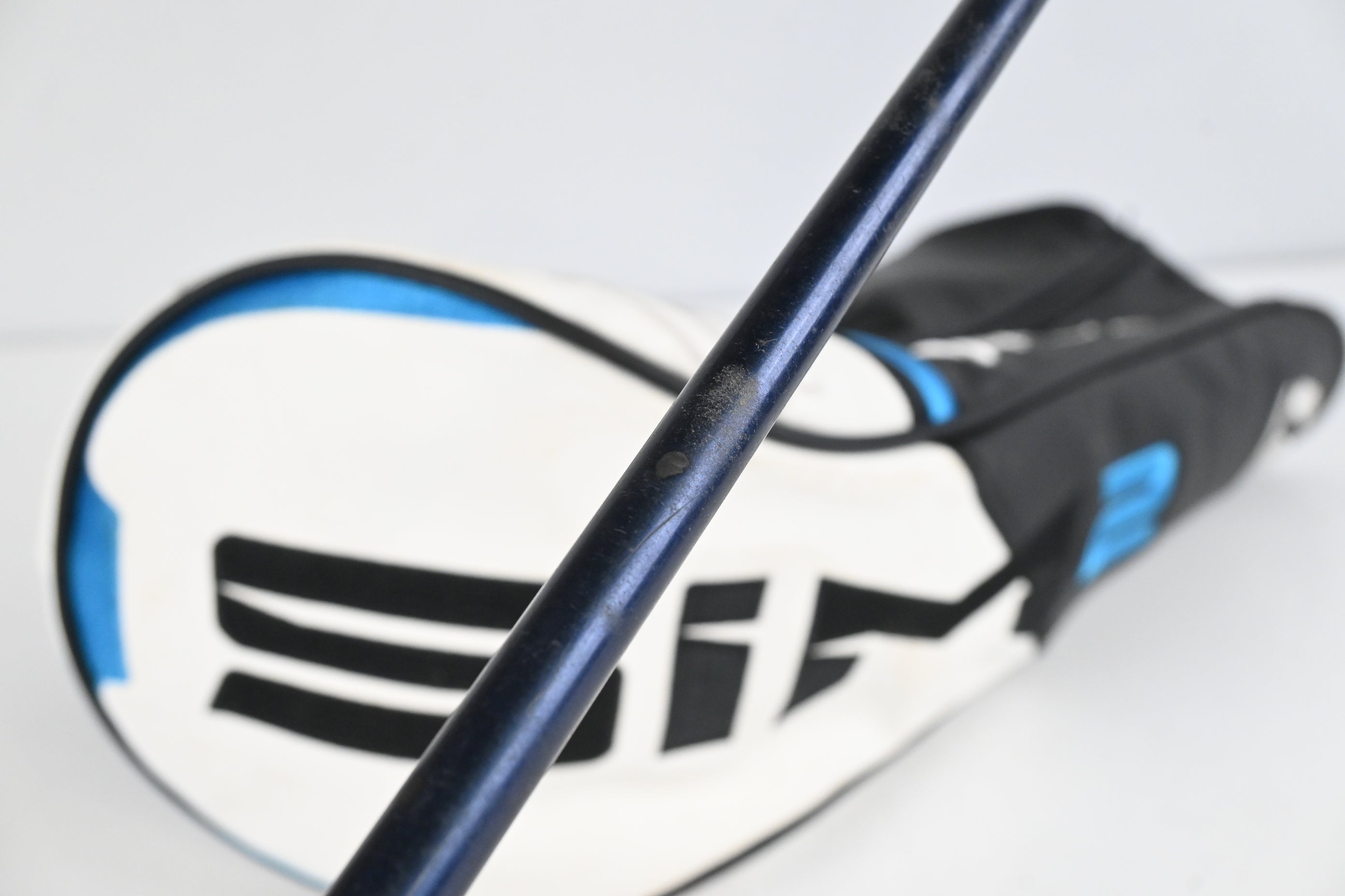 Taylormade SIM2 Max Driver / 10.5 Degree / Regular Flex Ventus Blue 5 Shaft