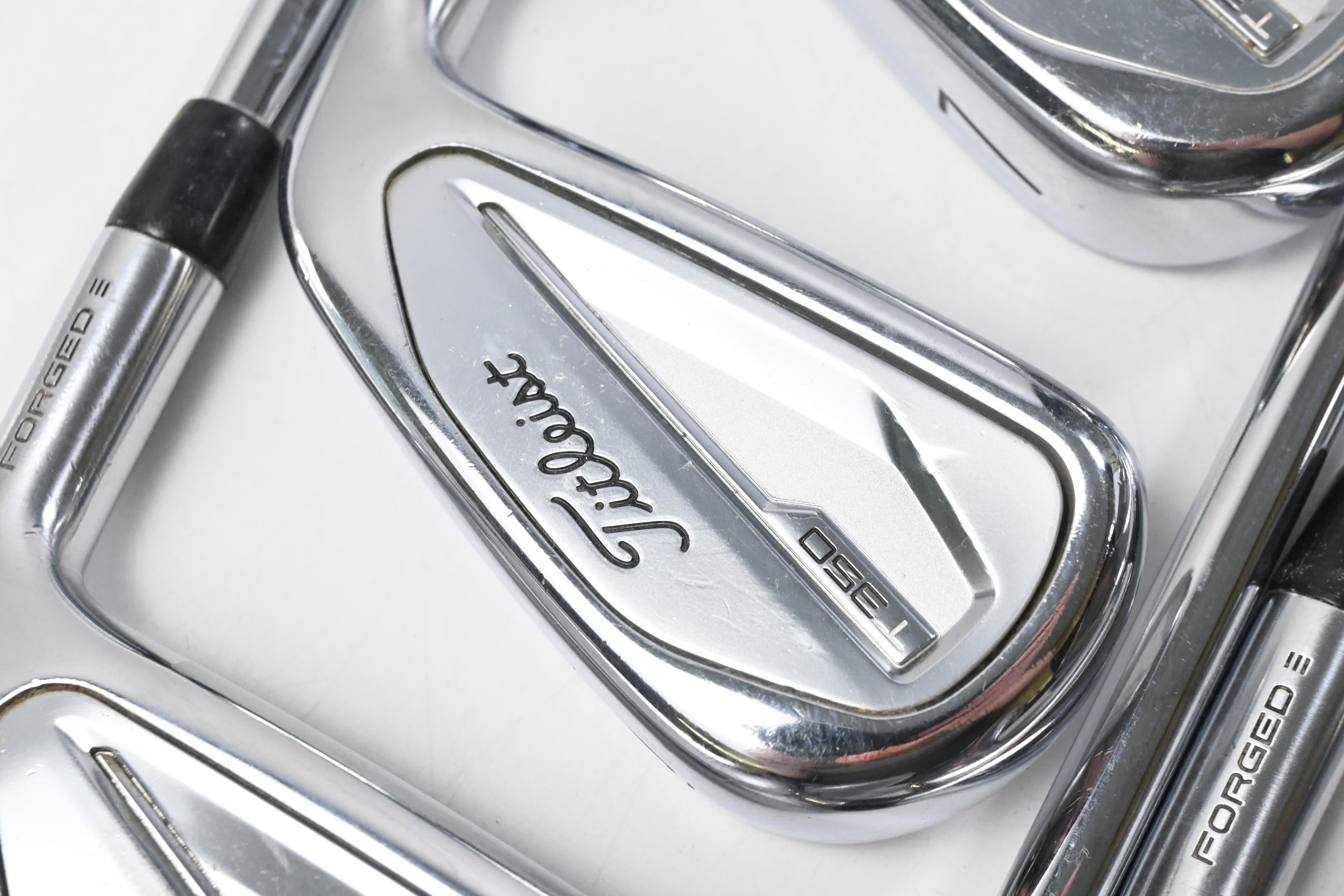Titleist T350 Irons / 5-PW+GW / Regular Flex AMT Red R300 Shafts