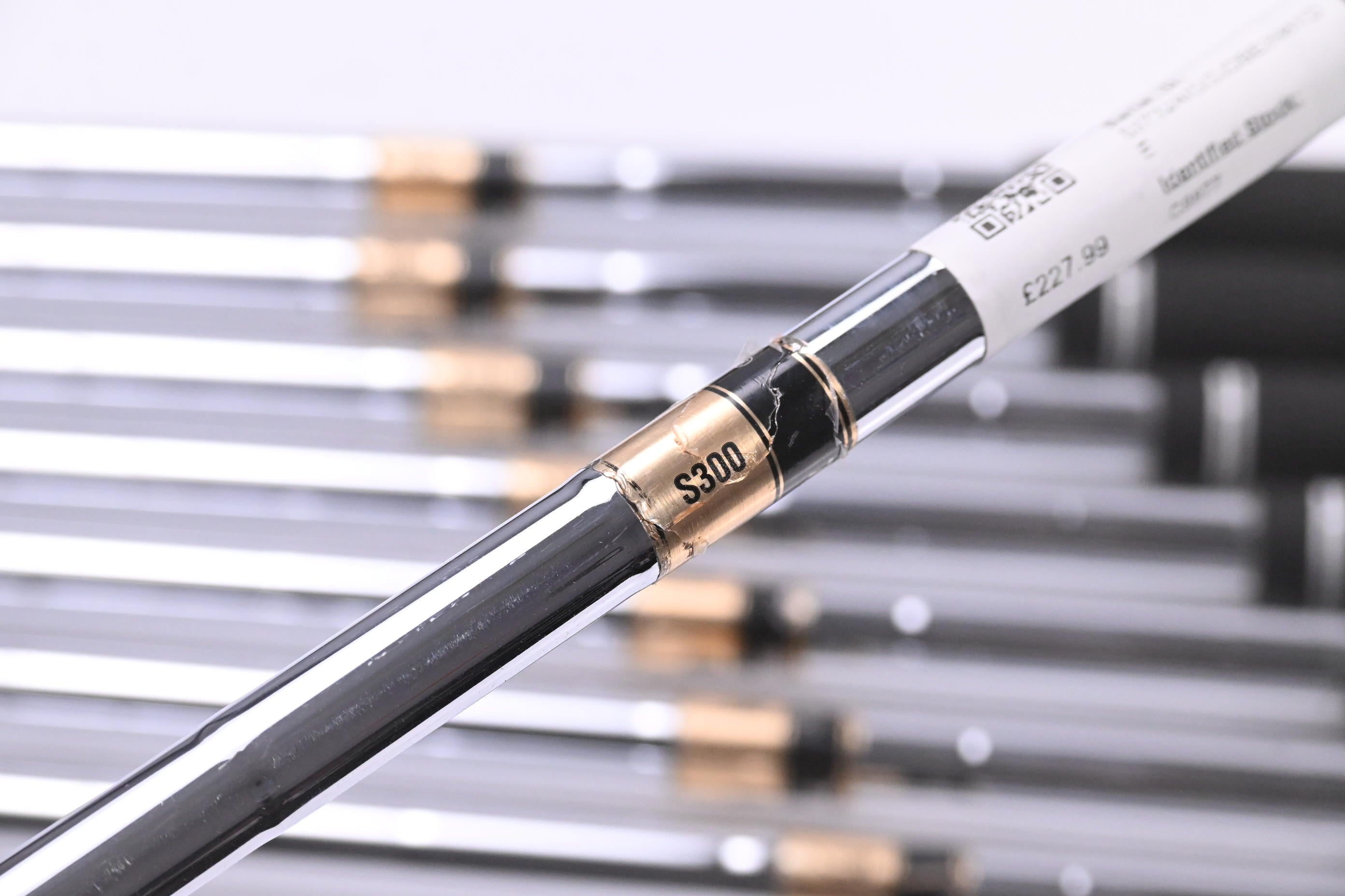 Mizuno MP-68 Irons / 3-PW / Stiff Flex Dynamic Gold S300 Shafts