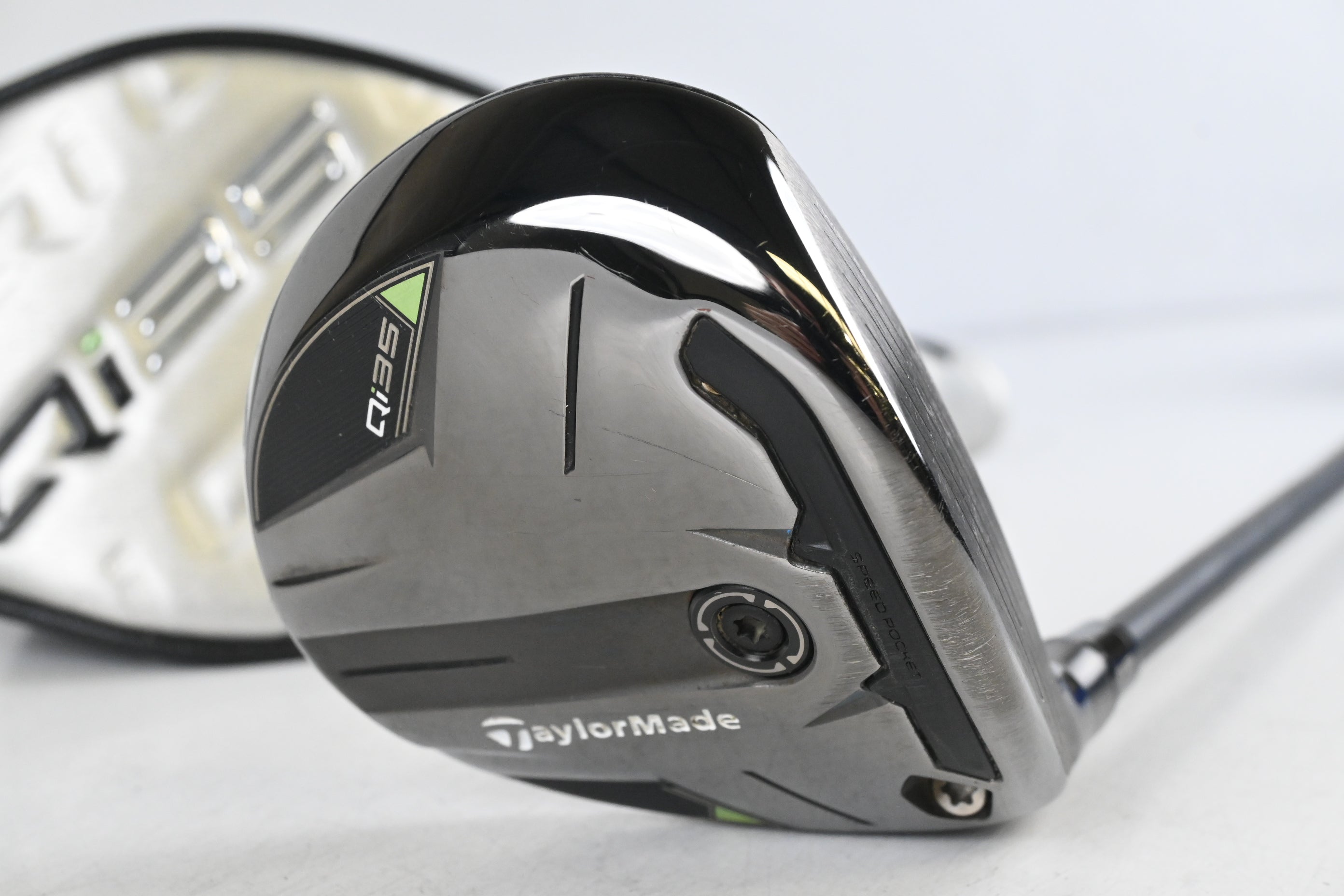 Taylormade Qi35 #5 Wood / 18 Degree / Regular Flex Fujikura Ventus Blue 5