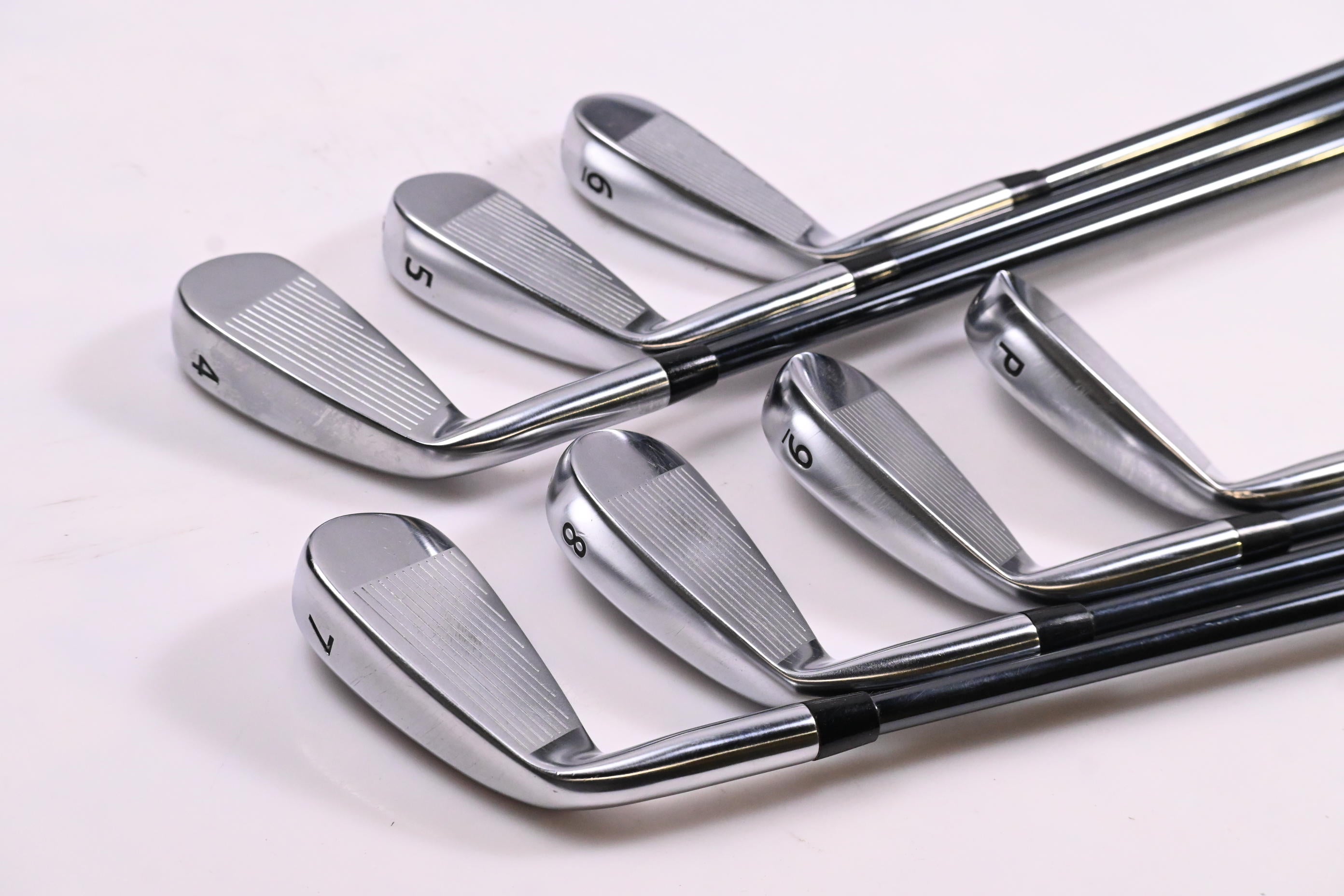Caley 01 Irons / 4-PW / Regular Flex UST Recoil Dart 65 Shafts