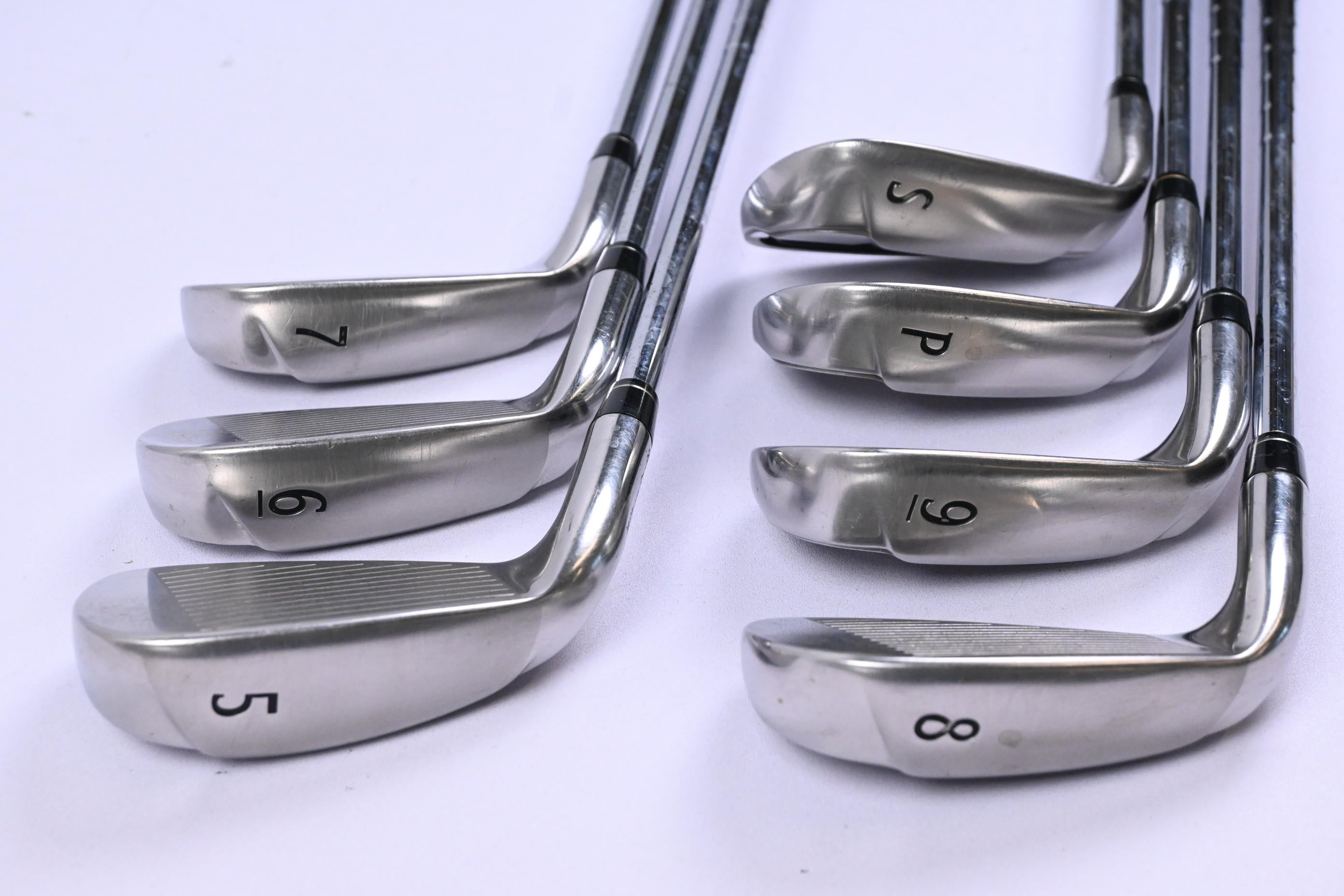 Wilson D100 Irons / 5-PW+SW / Uniflex SL 85 Super Light Shafts