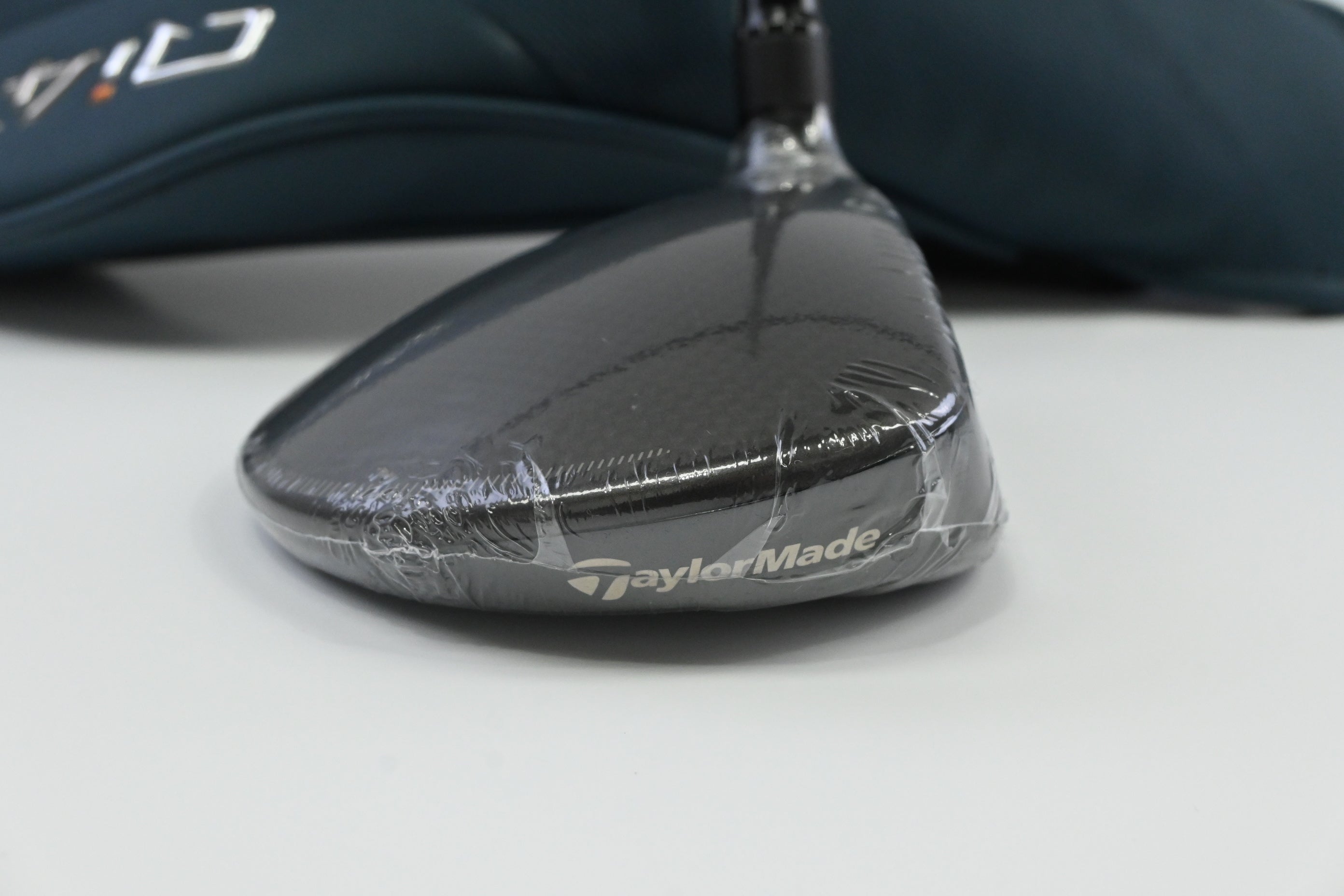 Taylormade Qi4D #3 Wood / 16.5 Degree / Regular Flex Taylormade Reax White 55