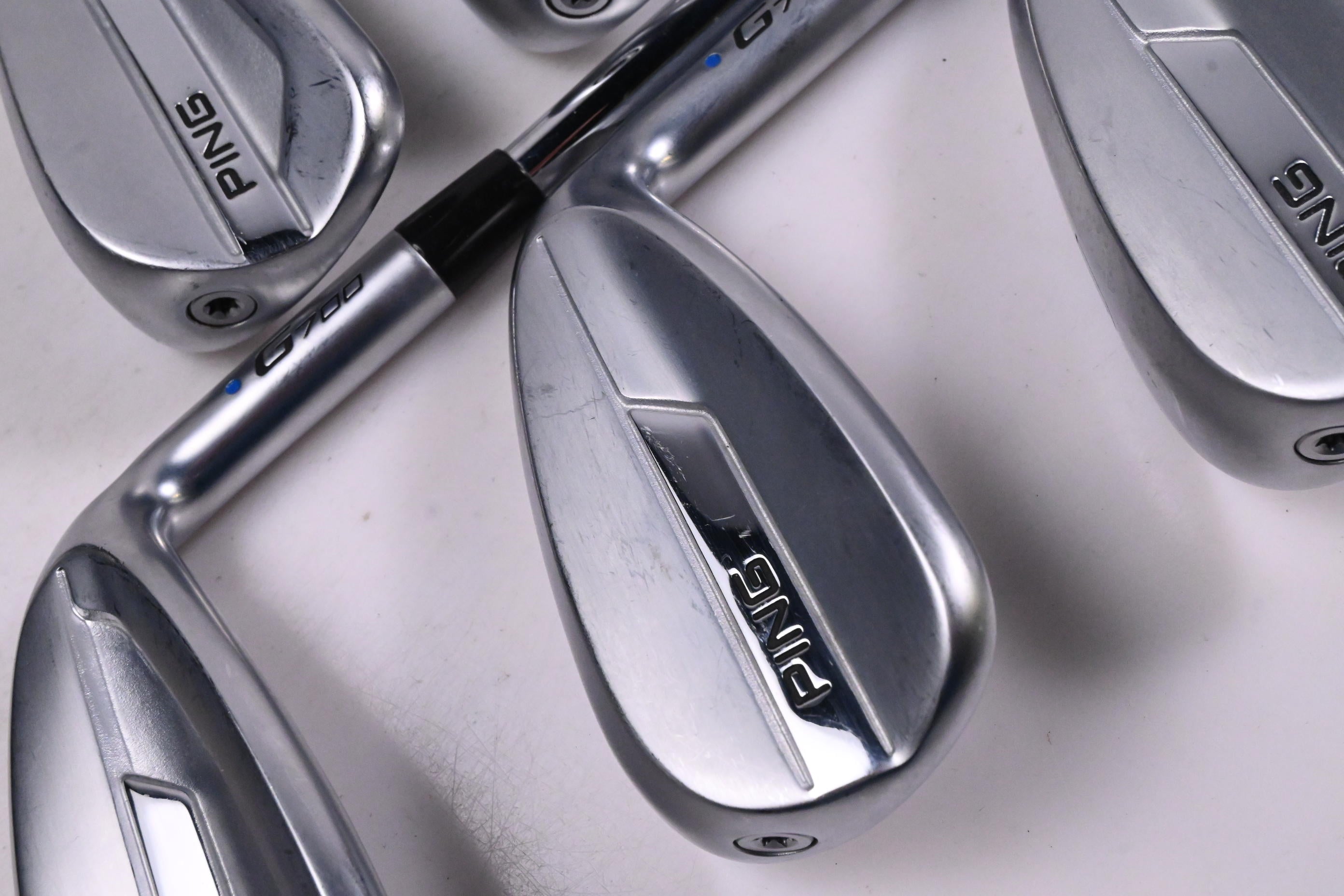 Ping G700 Irons / 7-PW+GW / Blue Dot / Regular Flex Ping AWT 2.0 Shafts