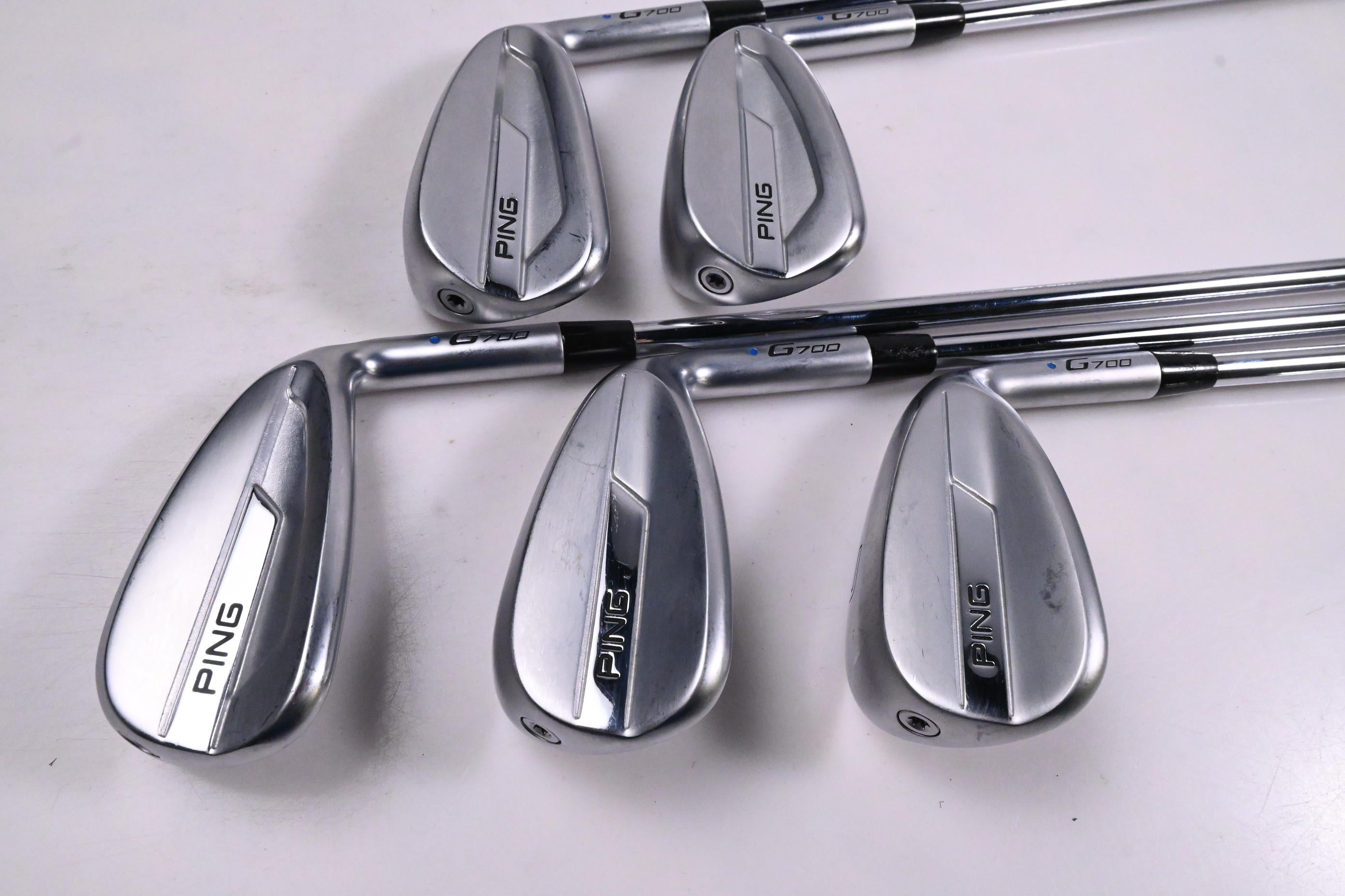 Ping G700 Irons / 7-PW+GW / Blue Dot / Regular Flex Ping AWT 2.0 Shafts