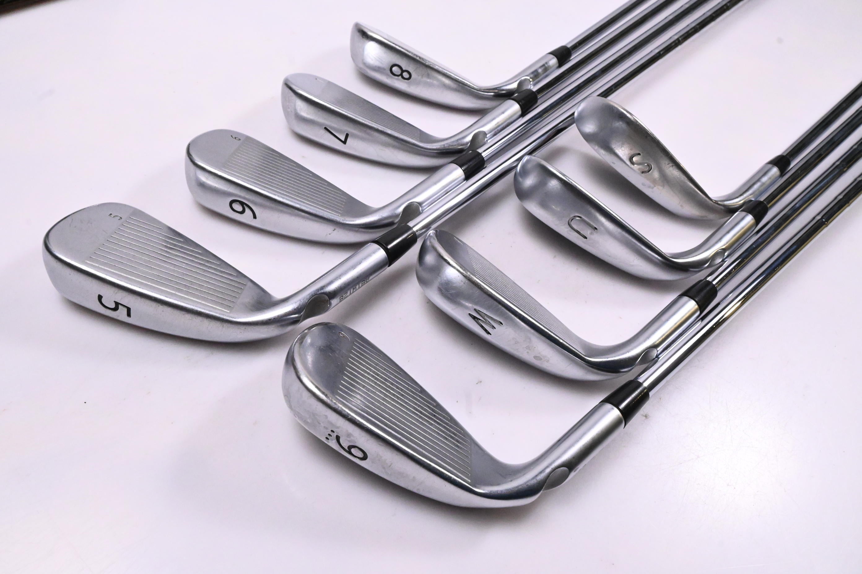Ping G400 Irons / 5-PW+GW+SW / Black Dot / Stiff Flex Ping AMT 2.0 Shafts