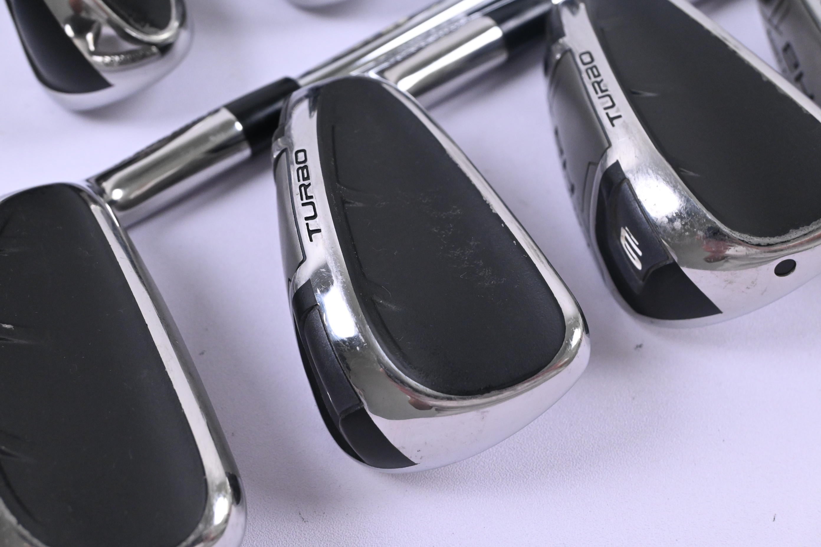 Cleveland Launcher HB Turbo Irons / 4-PW / Regular Flex Dynamic Gold R300 98