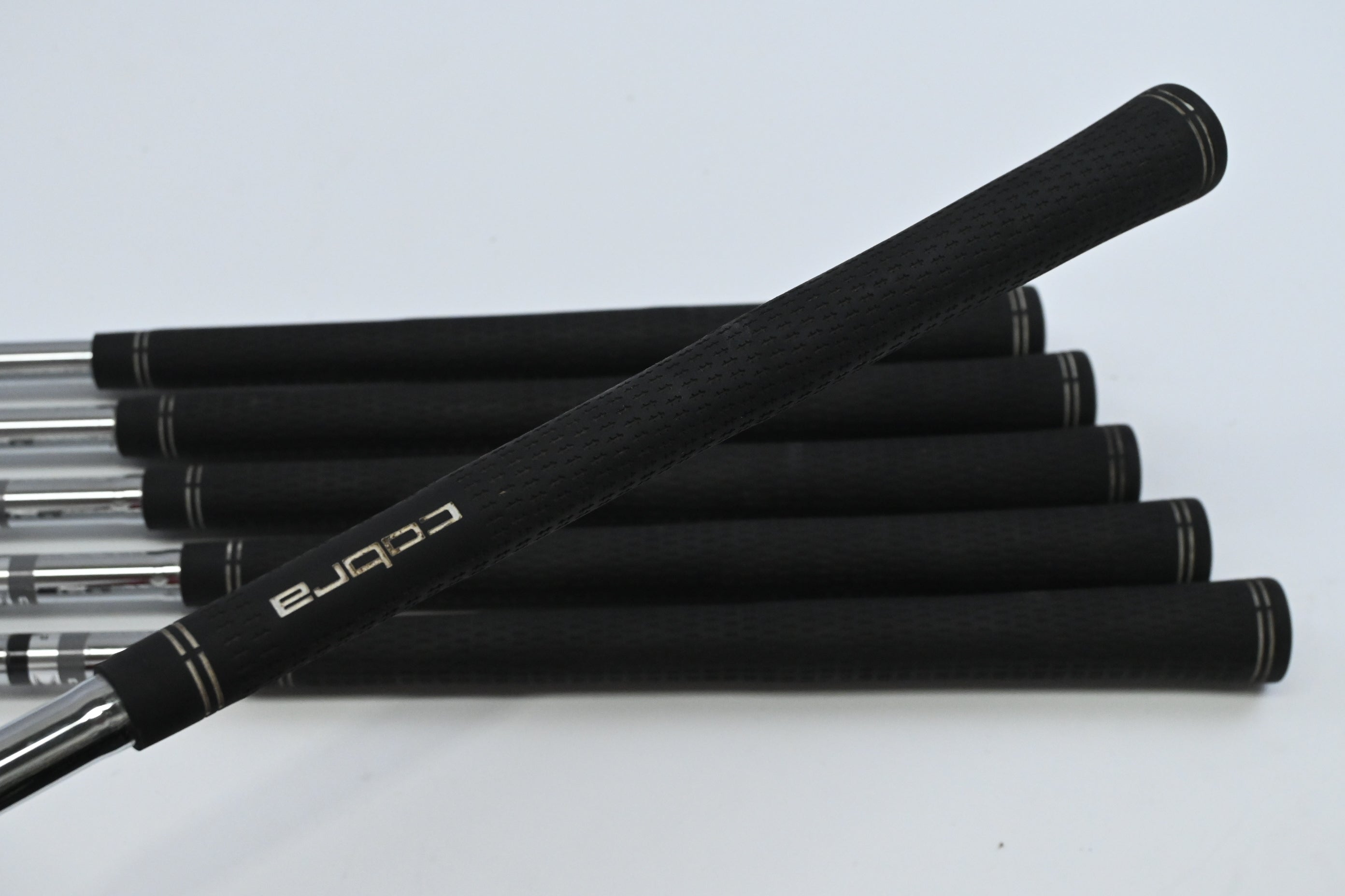 Cobra Fly XL Irons / 6-PW+SW / Regular Flex Cobra XL Shafts