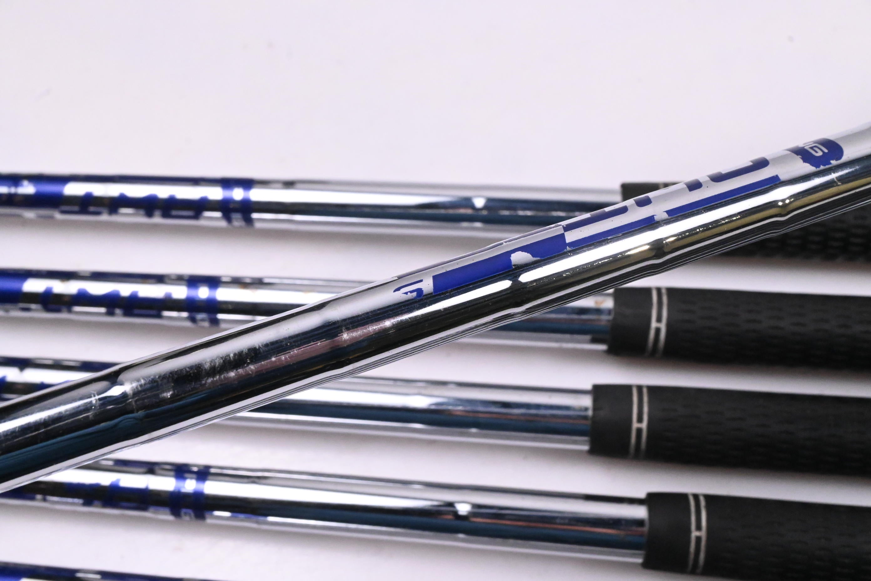 Ping G400 Irons / 5-PW+GW+SW / Black Dot / Stiff Flex Ping AMT 2.0 Shafts