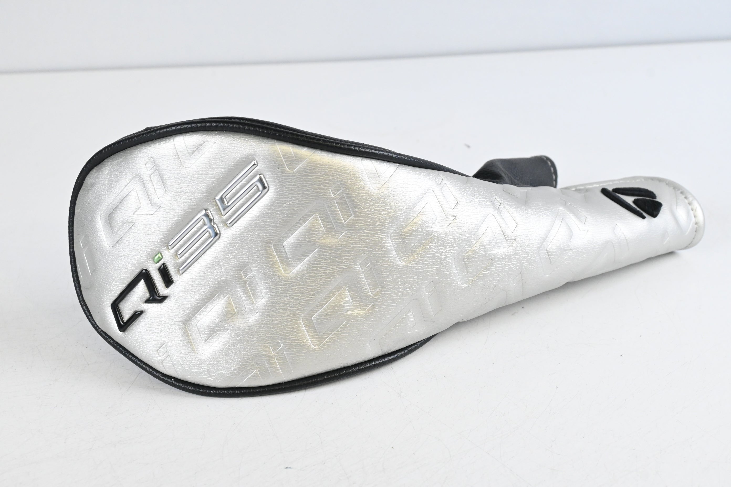 Taylormade Qi35 #5 Wood / 18 Degree / Regular Flex Fujikura Ventus Blue 5