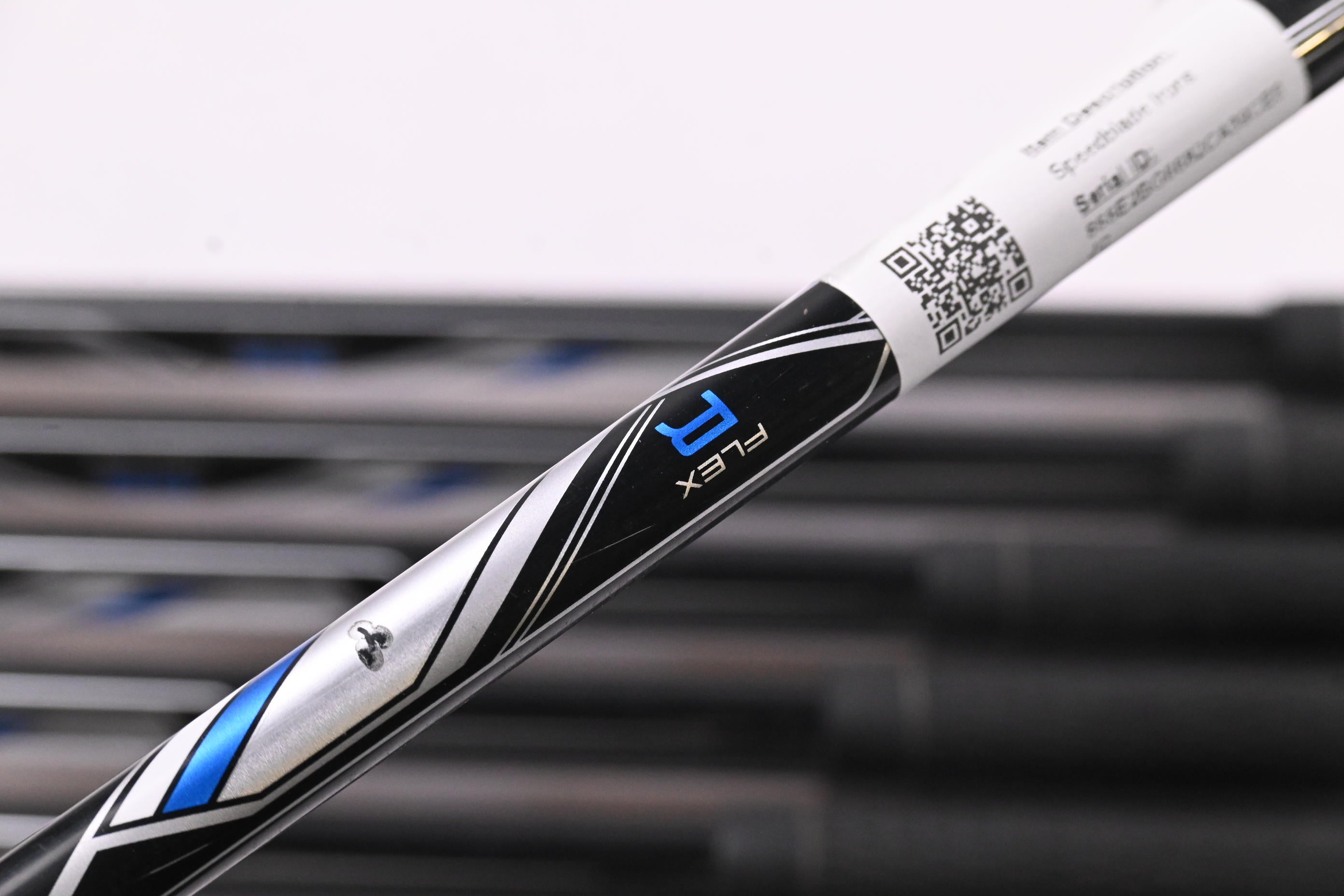 Left Hand Taylormade Speedblade Irons / 4-PW+SW / Regular Flex Velox T 65 Shafts