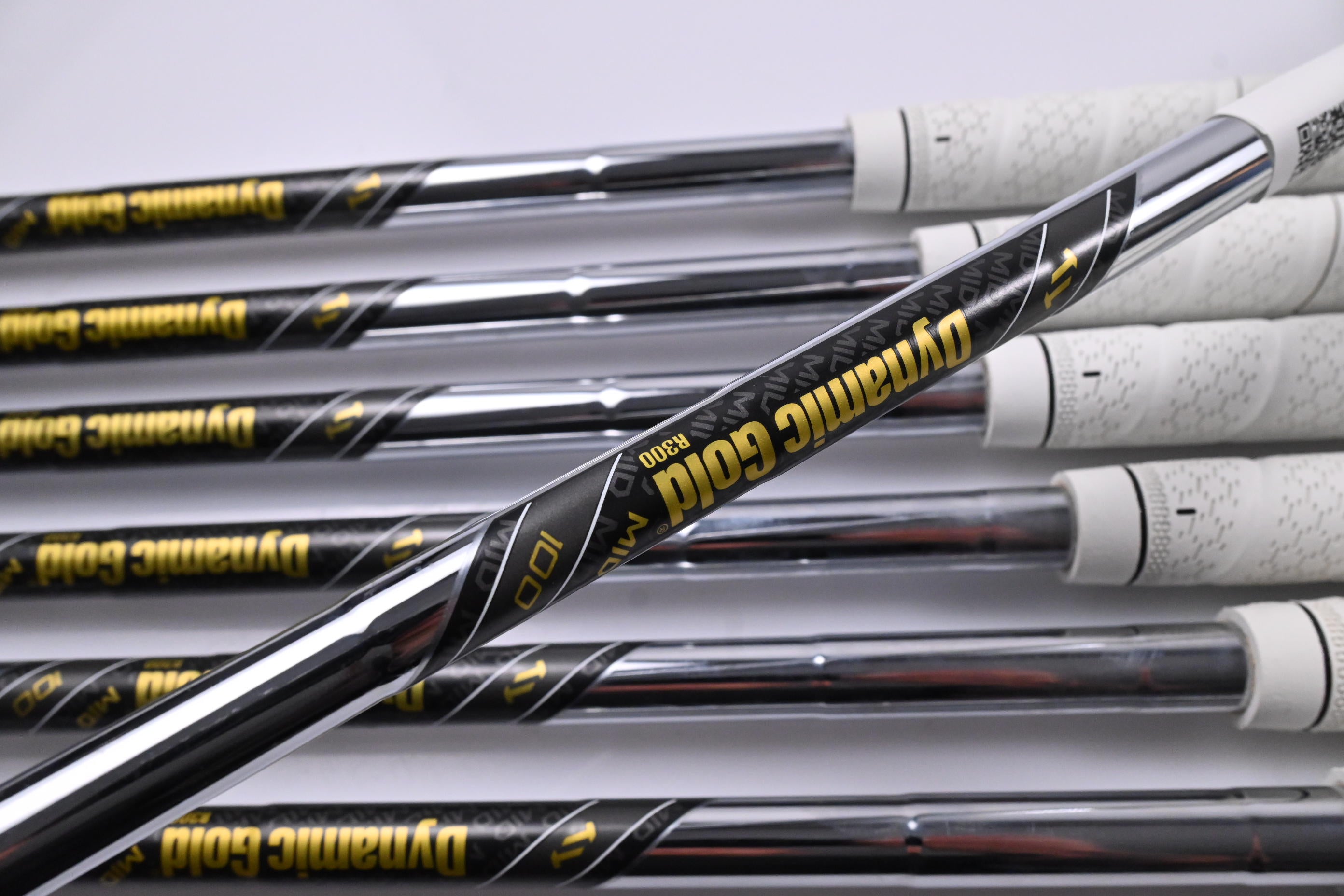 Srixon ZXi5 Irons / 4-PW / Regular Flex Dynamic Gold Mid 100 R300 Shafts