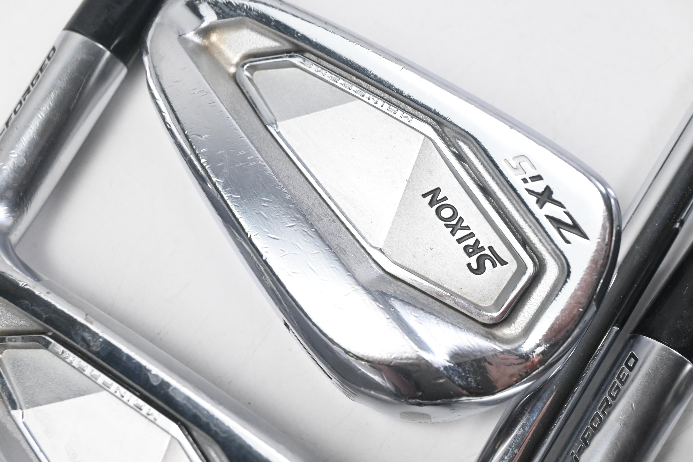 Srixon ZXi5 Irons / 6-PW / Regular Flex Dynamic Gold Mid100 R300 Shafts