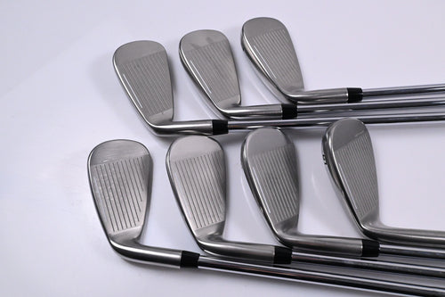 Cobra DS-Adapt Irons / 5-PW+GW / Regular Flex KBS Tour Lite Shafts