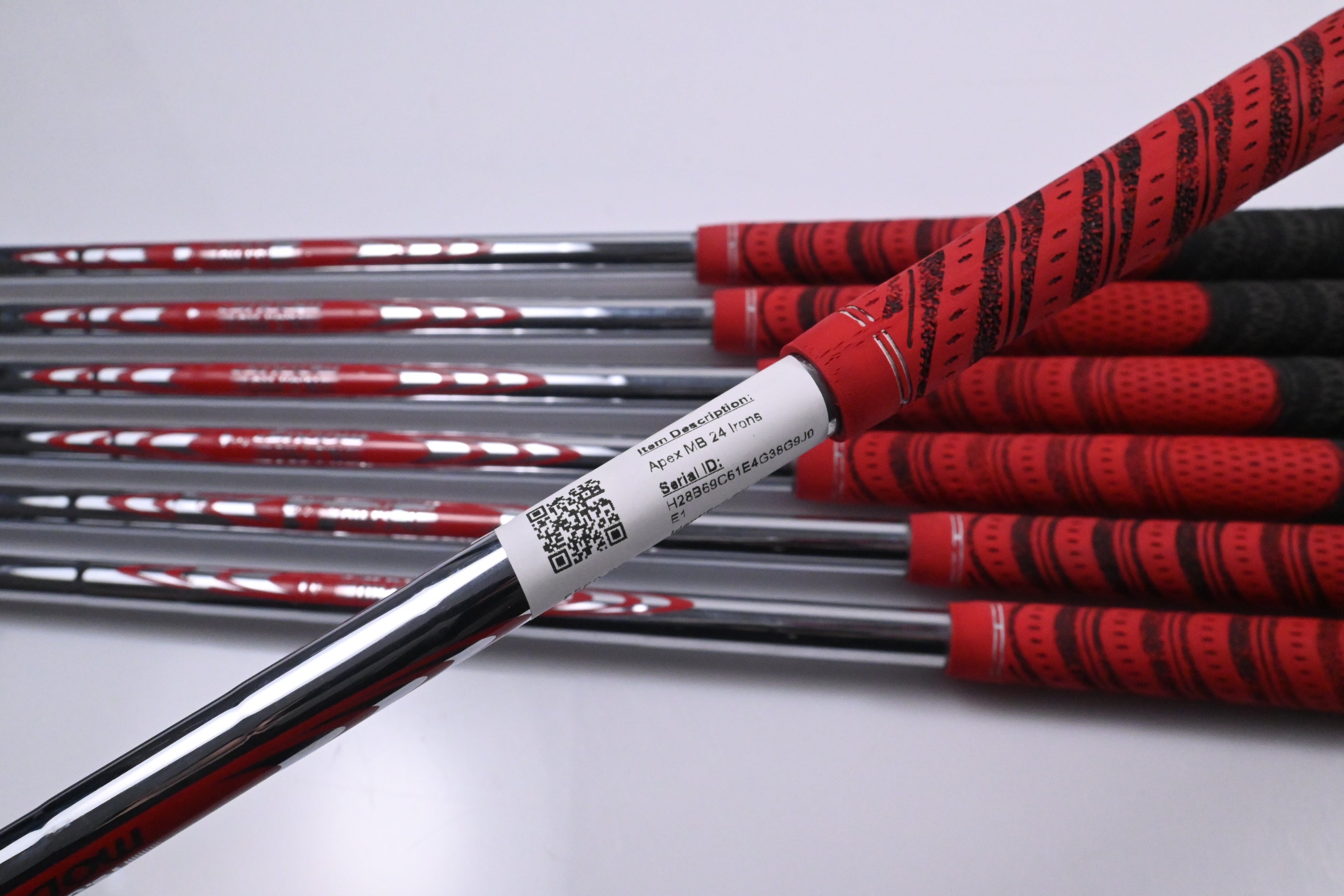 Callaway Apex MB 24 Irons / 4-PW / Stiff Flex N.S.Pro Modus³ Tour 105 Shafts