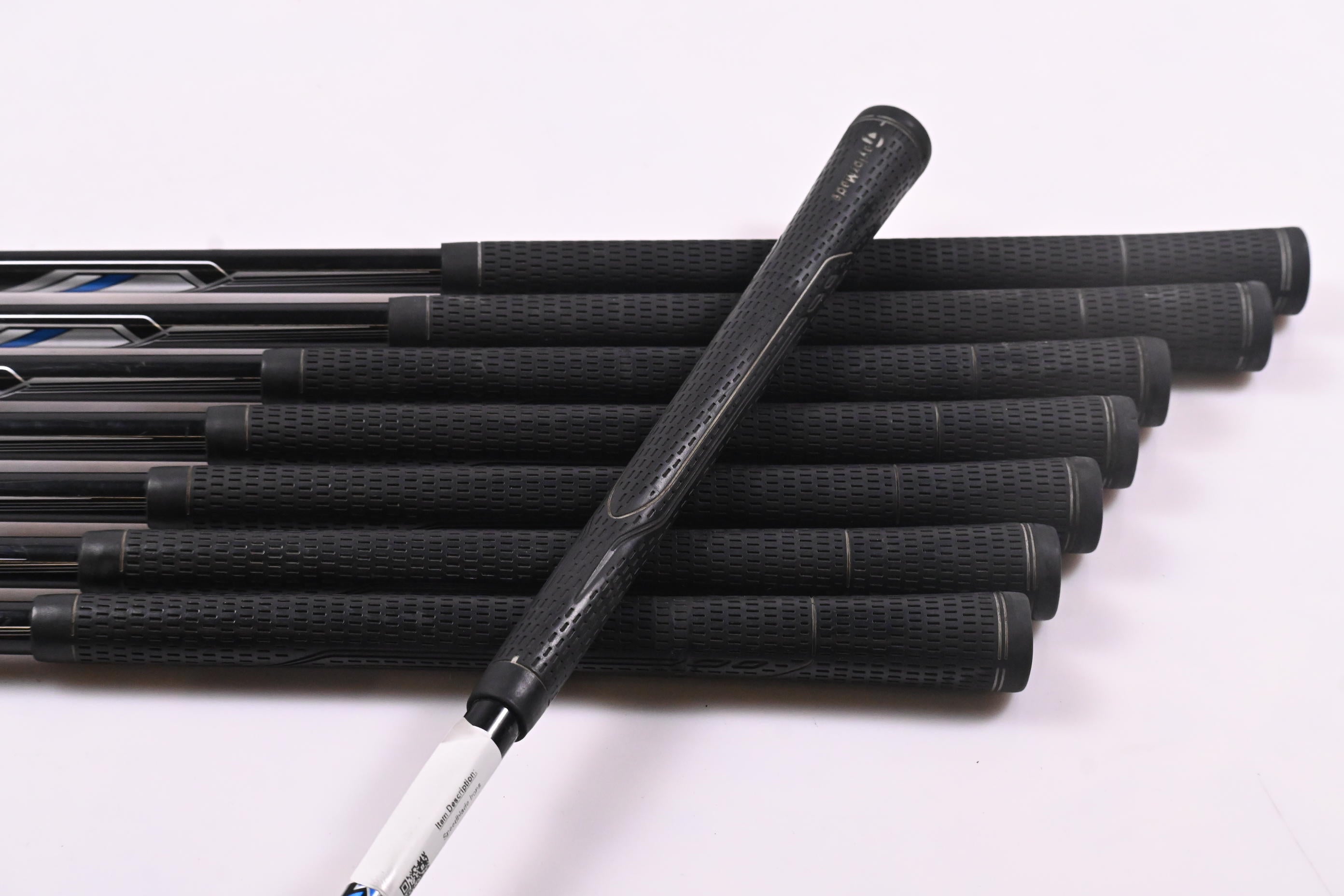 Left Hand Taylormade Speedblade Irons / 4-PW+SW / Regular Flex Velox T 65 Shafts