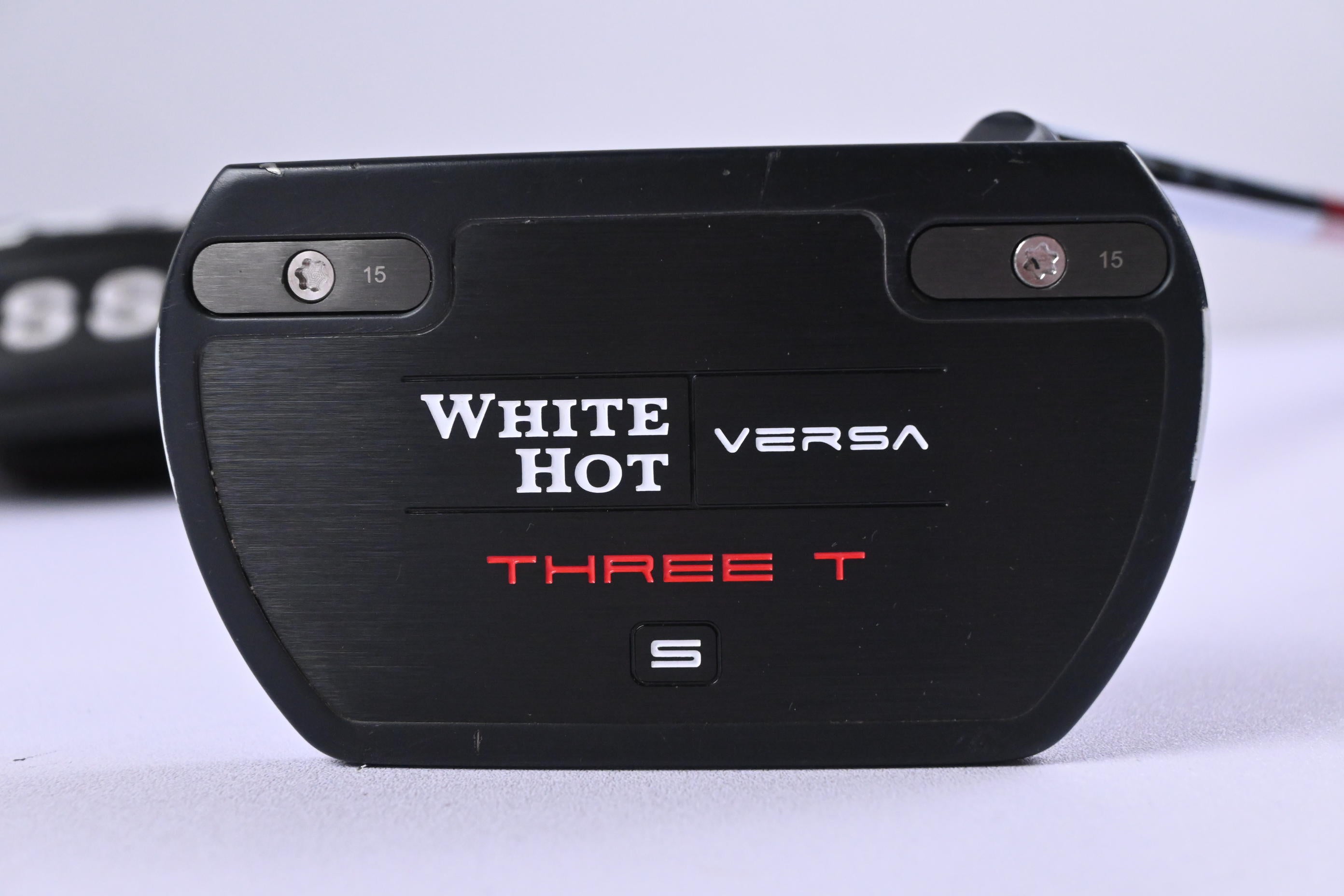 Odyssey White Hot Versa Three T Putter / 33 Inch