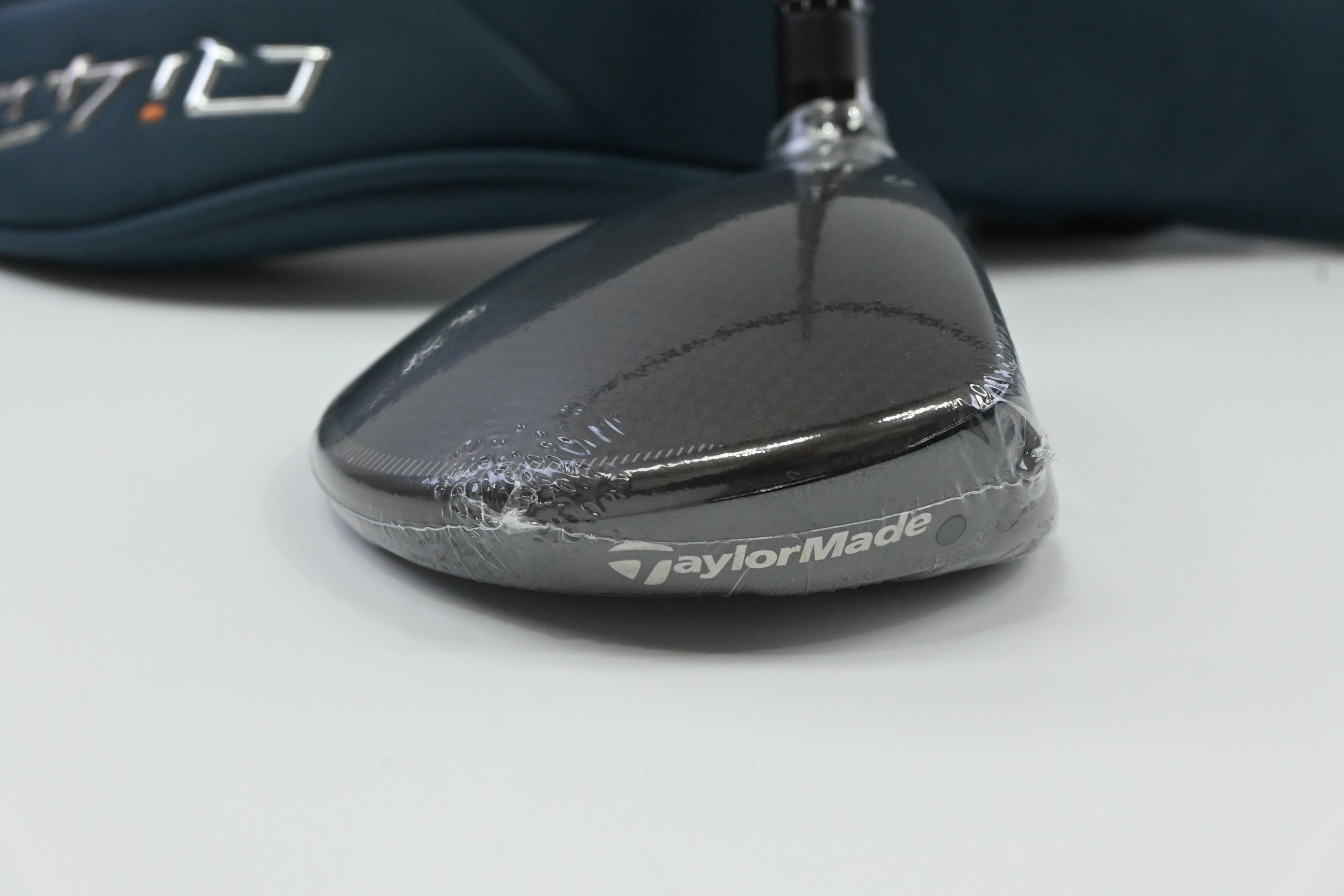 Taylormade Qi4D #5 Wood / 18 Degree / Stiff Flex Taylormade Reax White 65