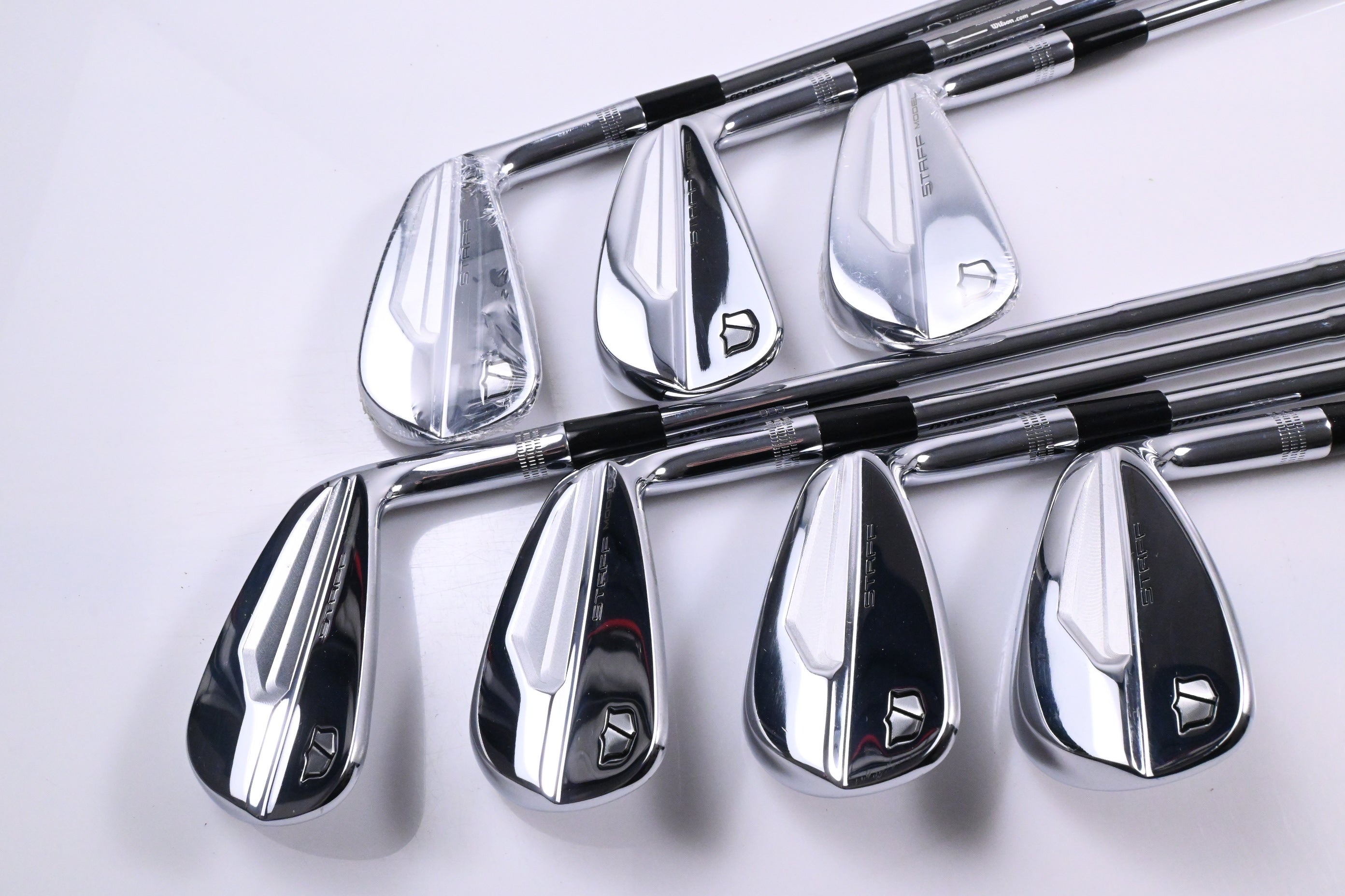 Wilson Staff Model Blade 2024 Irons / 4-PW / Stiff Flex Dynamic Gold Mid 115