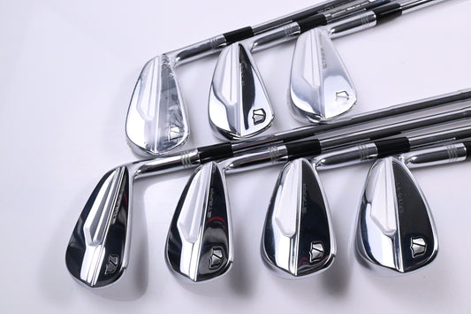 Wilson Staff Model Blade 2024 Irons / 4-PW / Stiff Flex Dynamic Gold Mid 115