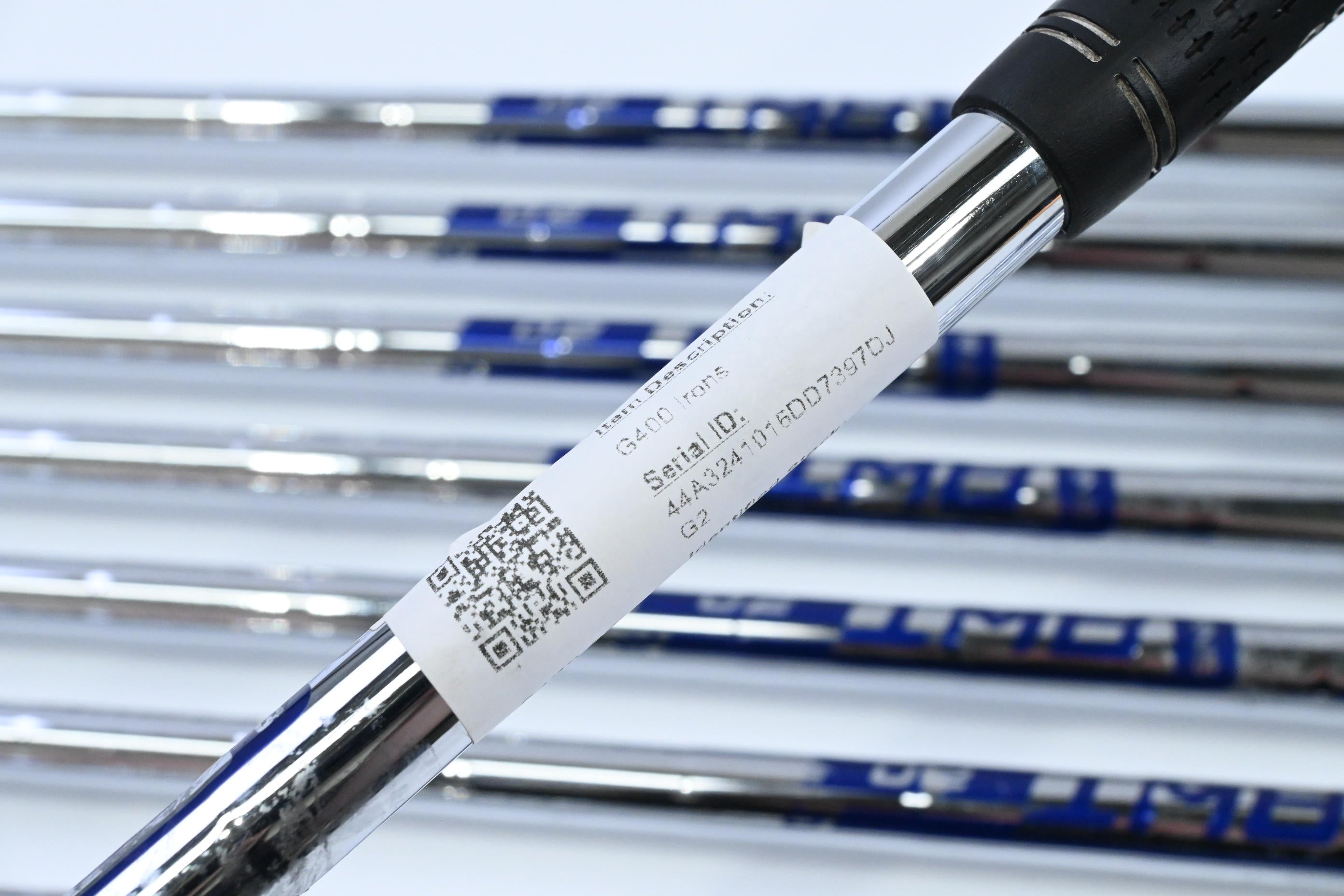 Ping G400 Irons / 4-PW+SW / Red Dot / Regular Flex Ping AWT 2.0 Shafts