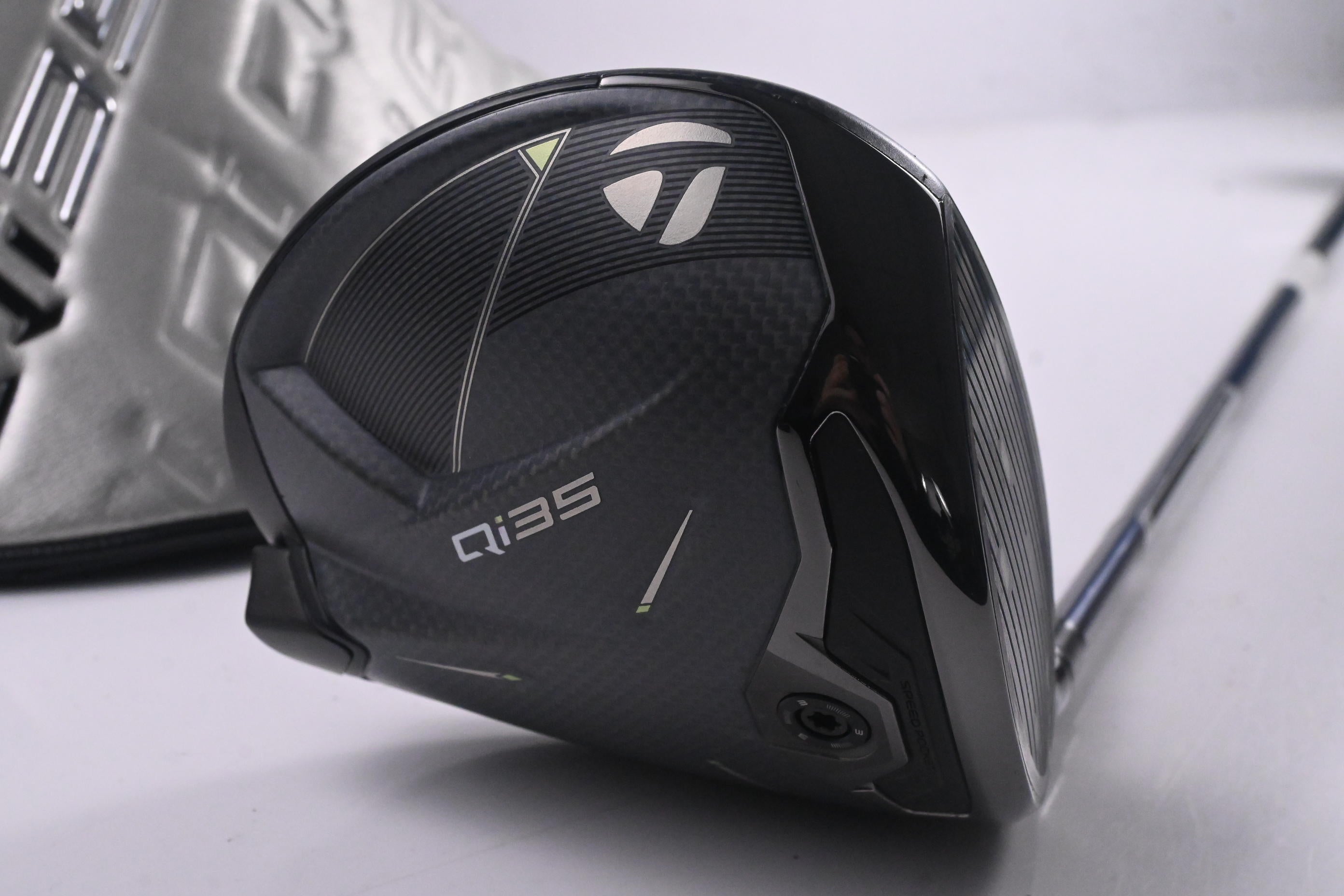 Taylormade Qi35 Driver / 9 Degree / Senior Flex Fujikura Ventus Blue 5 Shaft