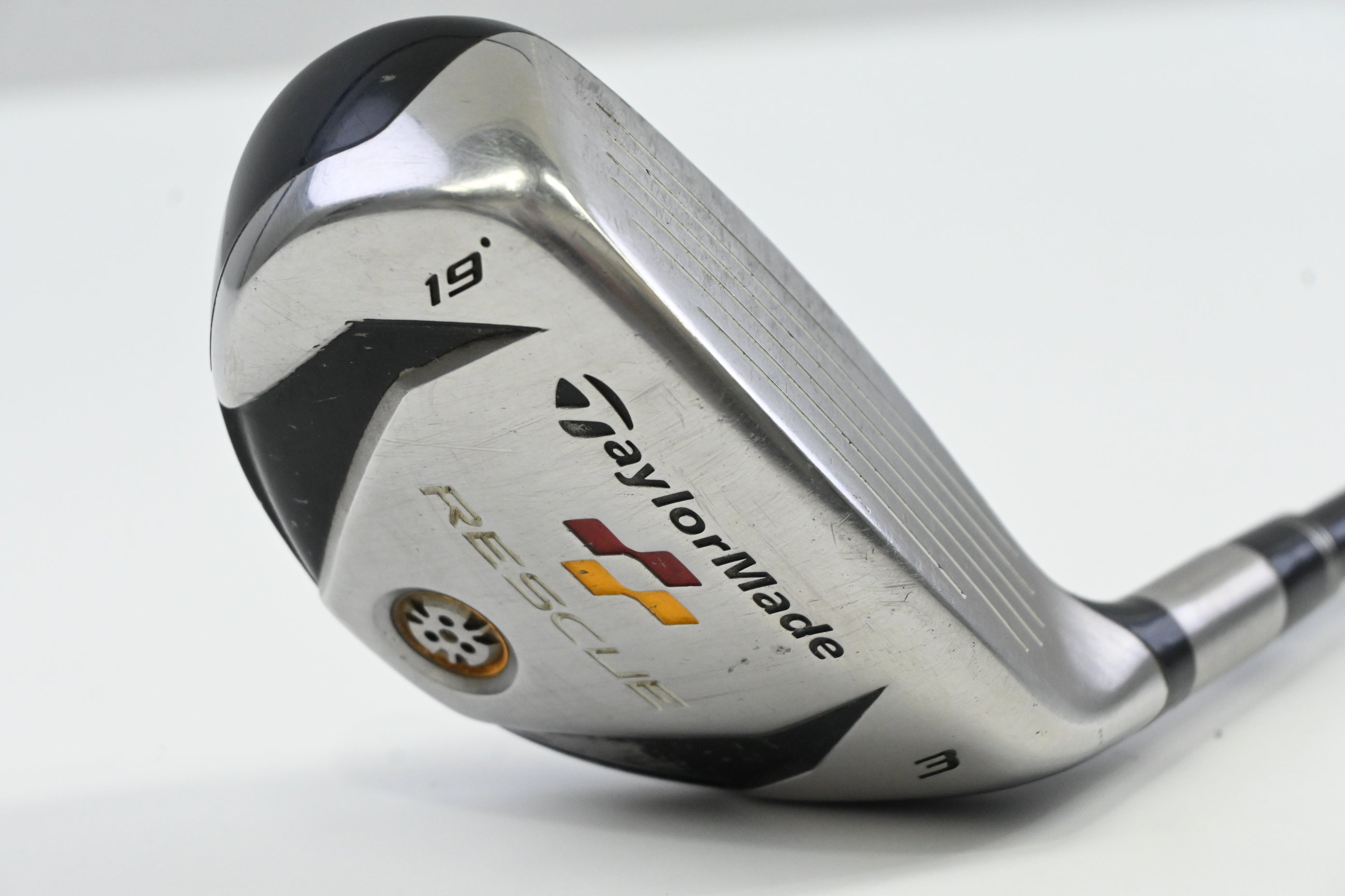 Taylormade Rescue 2009 #3 Hybrid / 19 Degree / Regular Flex Aldila Reax 65 Shaft