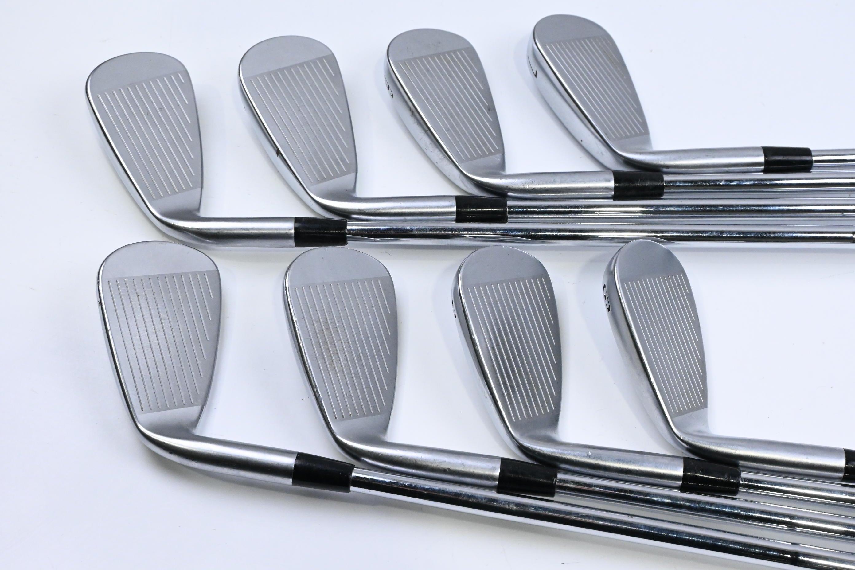 Mizuno JPX 925 Hot Metal HL Irons / 4-PW+GW / Stiff Flex Dynamic Gold 120