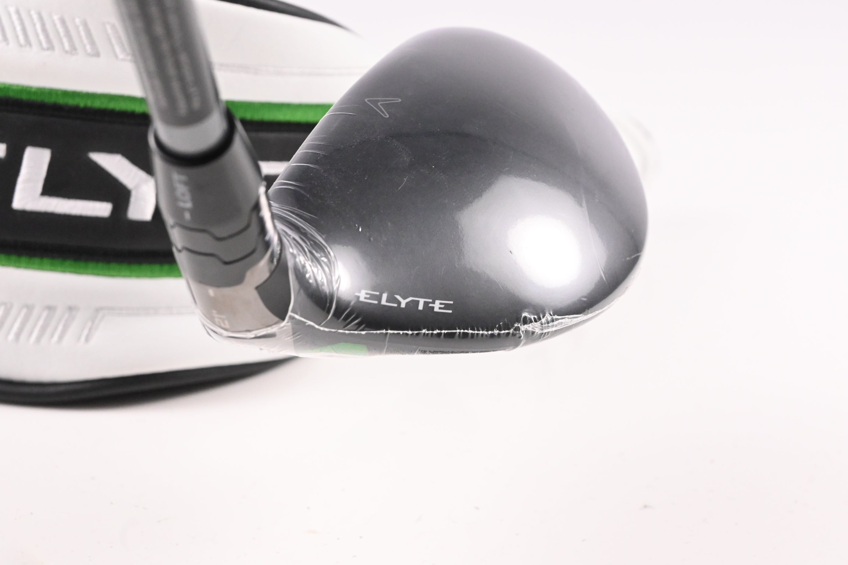 Callaway Elyte X #4 Hybrid / 21 Degree / Regular Flex Denali Charcoal 60 Shaft