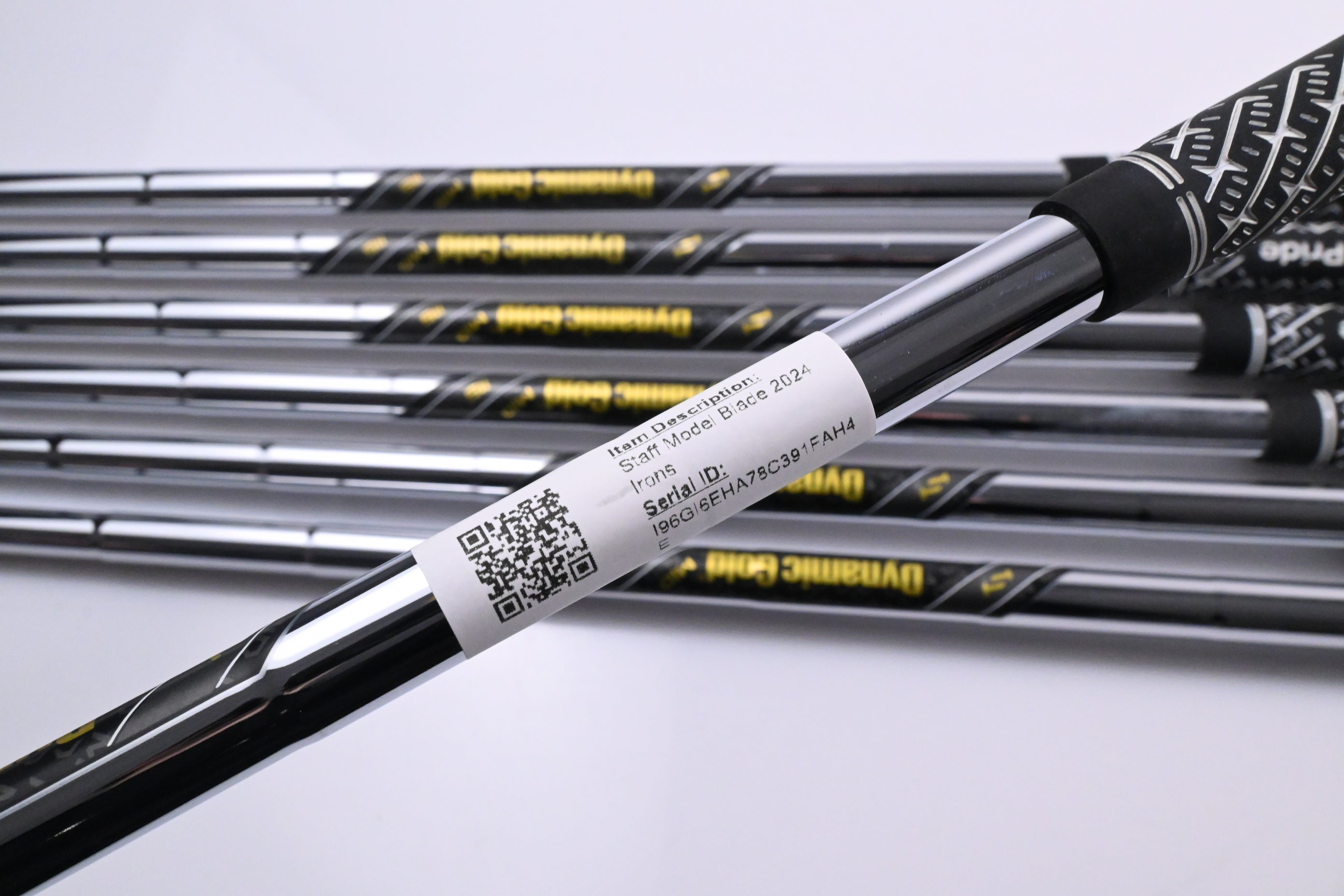 Wilson Staff Model Blade 2024 Irons / 4-PW / Stiff Flex Dynamic Gold Mid 115