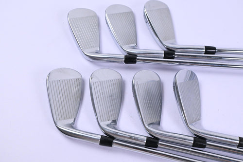 Titleist 718 AP3 Irons / 5-PW+48° / Regular Flex AMT Red R300 Shafts