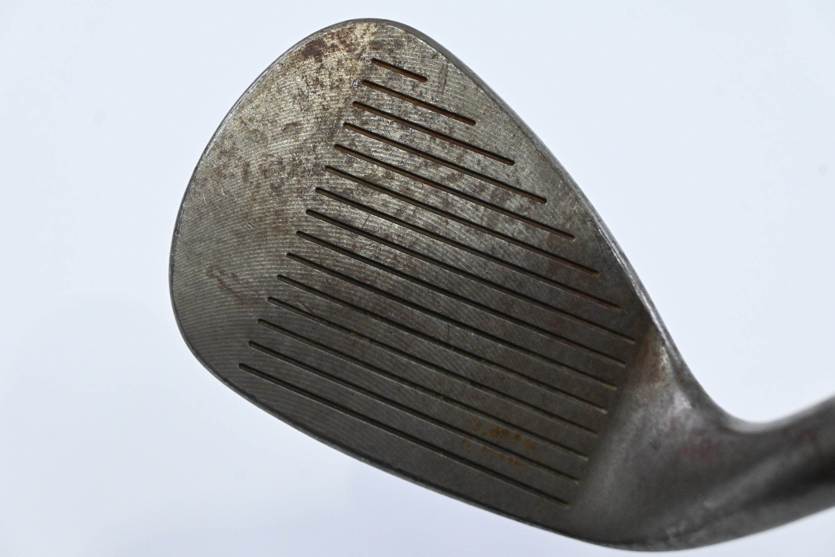 Wilson Staff Model ZM Sand Wedge / 56 Degree / Stiff Flex Dynamic Gold S400