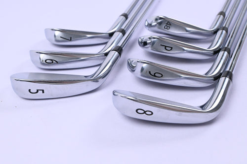 Titleist 718 AP3 Irons / 5-PW+48° / Regular Flex AMT Red R300 Shafts
