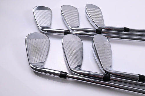 Callaway Mavrik Pro Irons / 5-PW / Stiff Flex Elevate 105 VSS Pro Shafts
