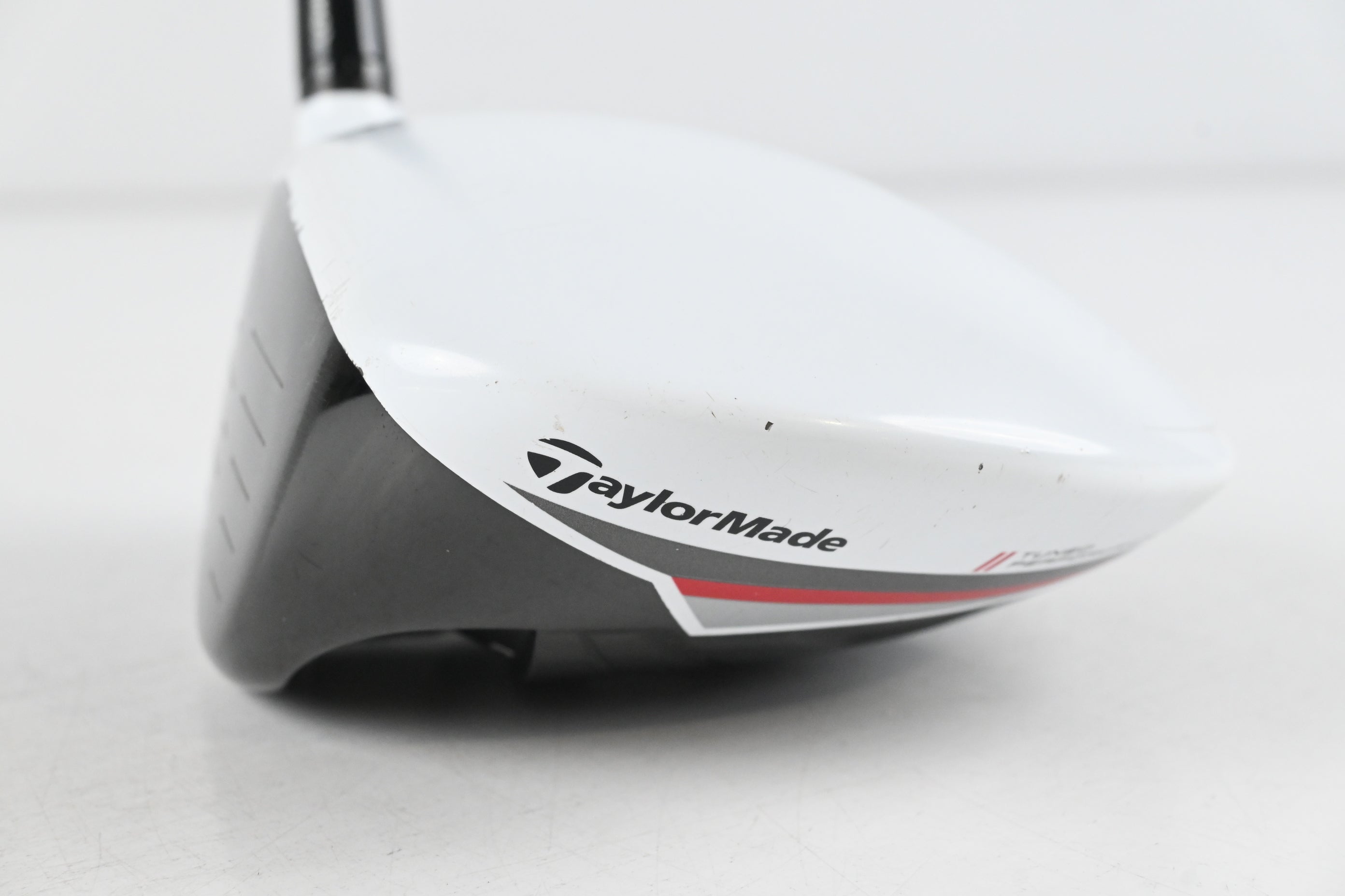 Left Hand Taylormade R15 Driver / 10.5 Degree / Regular Flex Fujikura Speeder 57