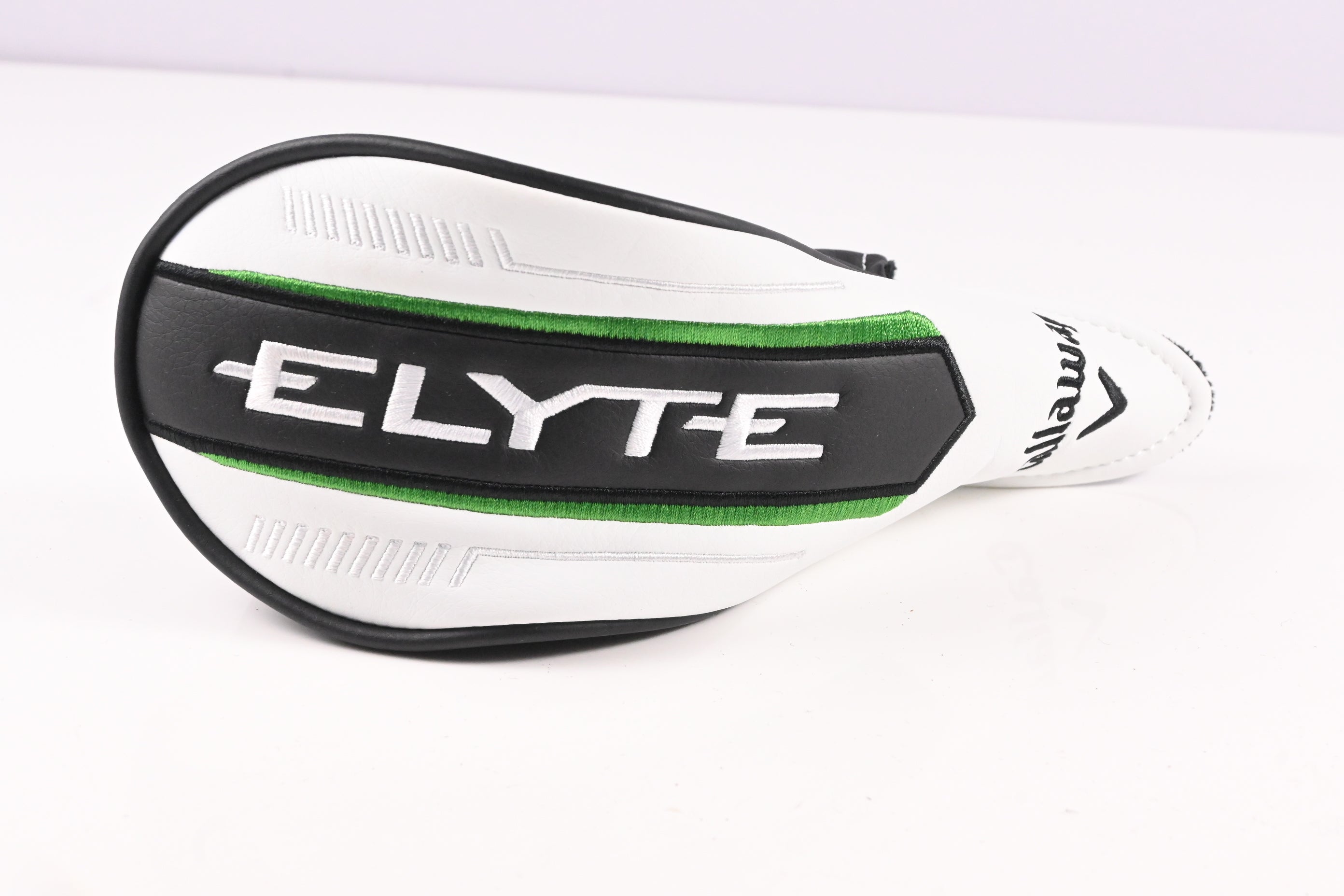 Callaway Elyte X #4 Hybrid / 21 Degree / Regular Flex Denali Charcoal 60 Shaft