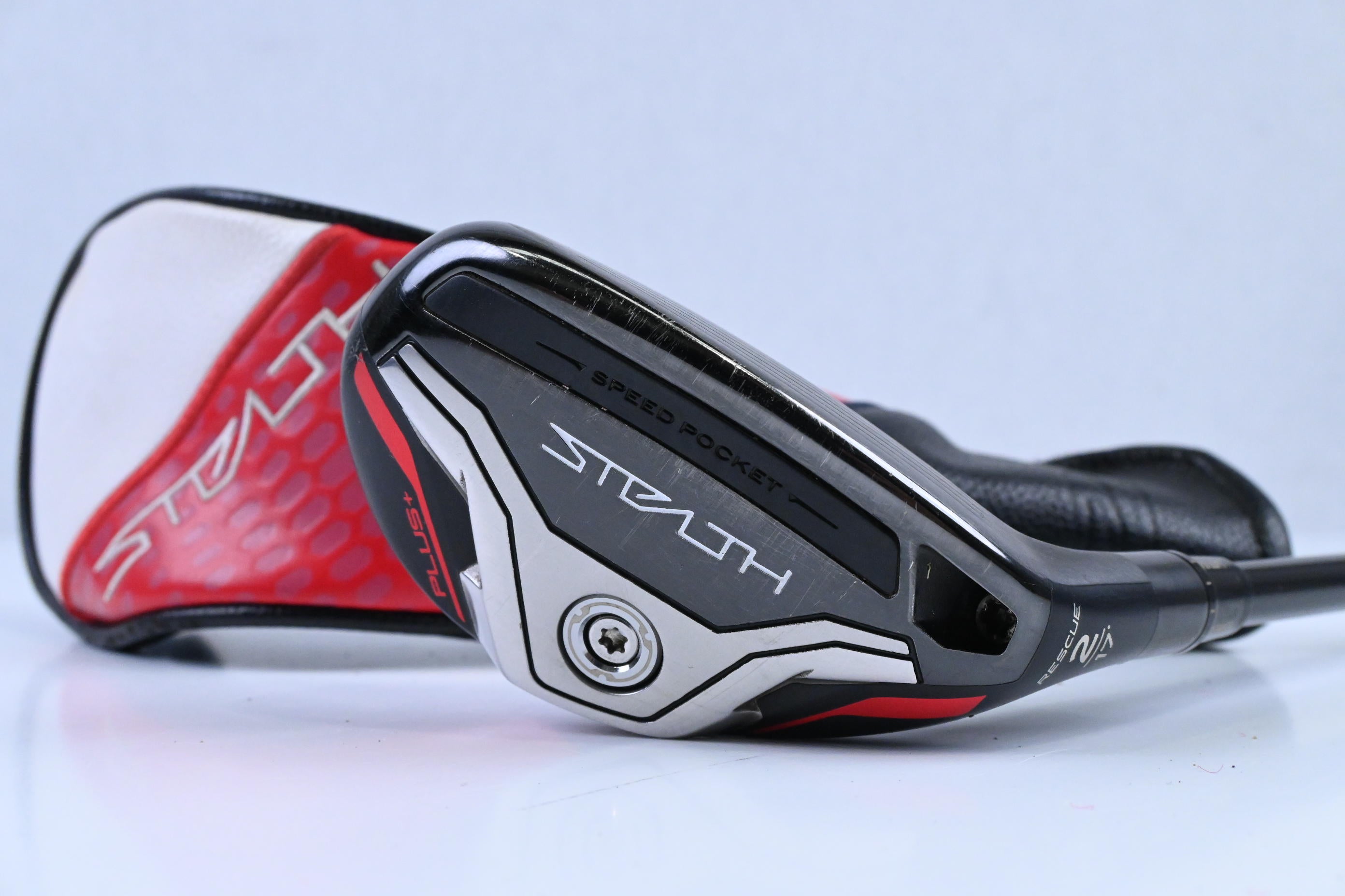 Taylormade Stealth Plus #2 Hybrid / 17 Degree / Stiff Flex HZRDUS Smoke Red RDX