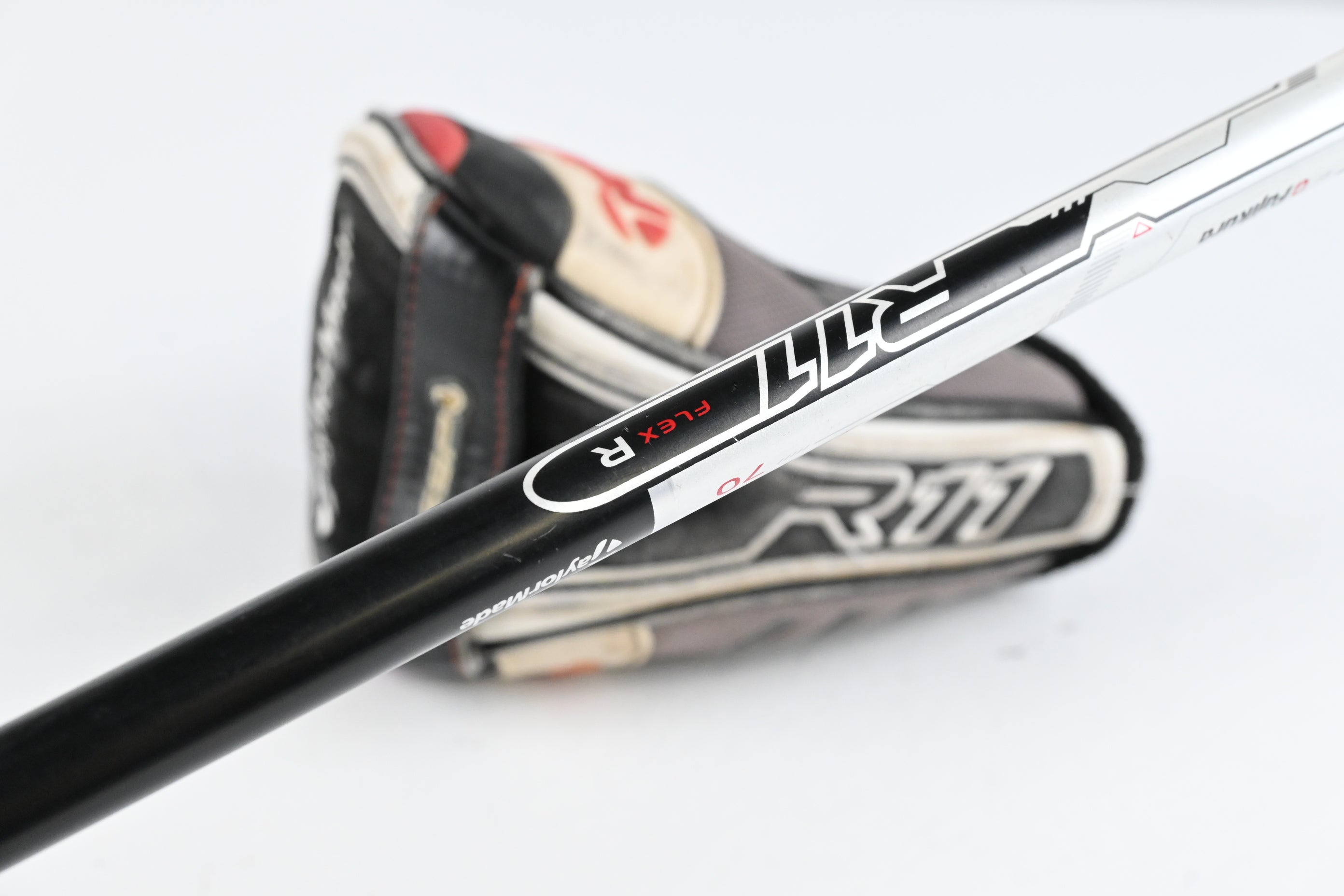 Taylormade R11 #3 Wood / 15.5 Degree / Regular Flex Fujikura Blur 70 Shaft