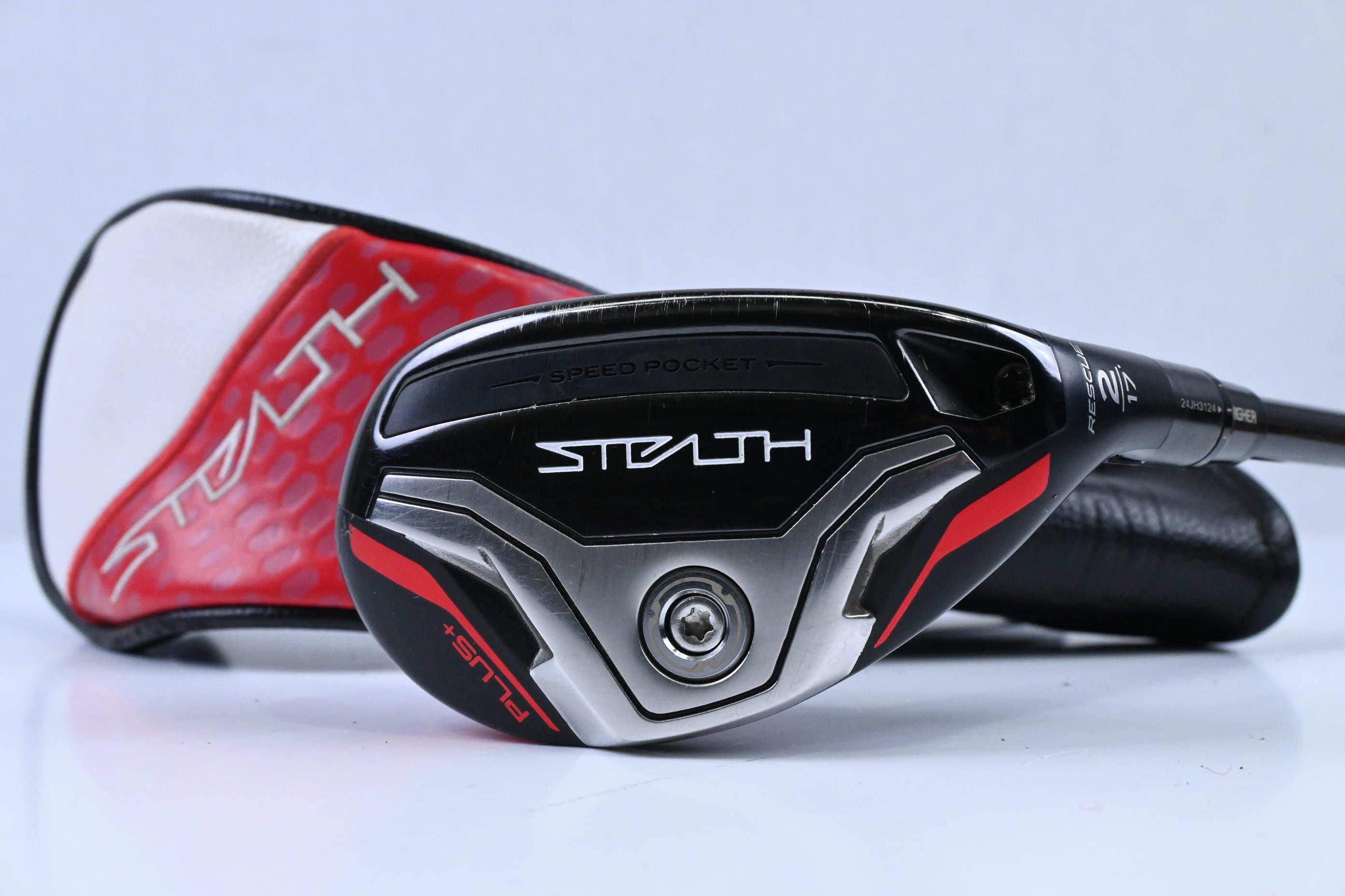Taylormade Stealth Plus #2 Hybrid / 17 Degree / Stiff Flex HZRDUS Smoke Red RDX